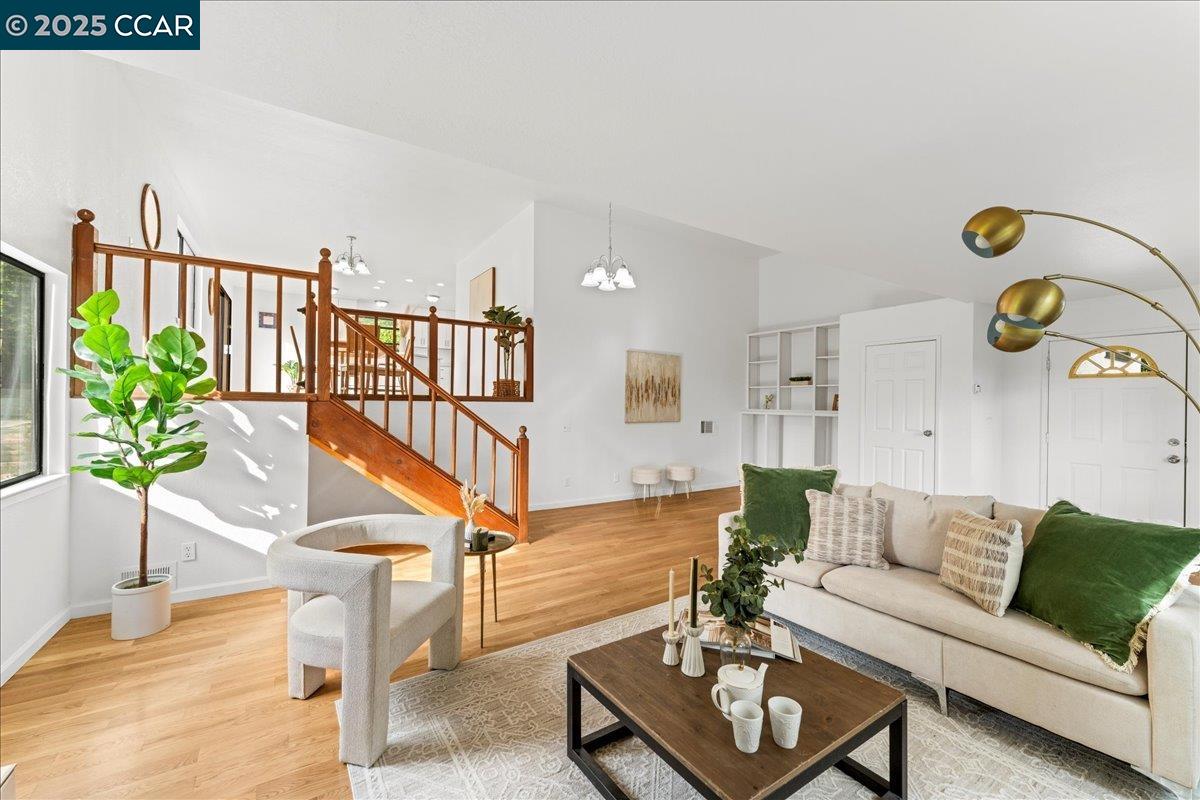 Detail Gallery Image 3 of 45 For 2266 Bristlecone Dr, Richmond,  CA 94803 - 3 Beds | 2 Baths