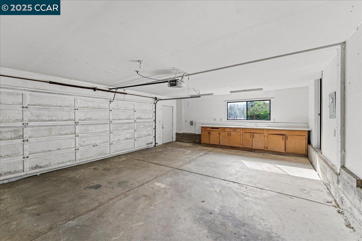 Detail Gallery Image 36 of 45 For 2266 Bristlecone Dr, Richmond,  CA 94803 - 3 Beds | 2 Baths