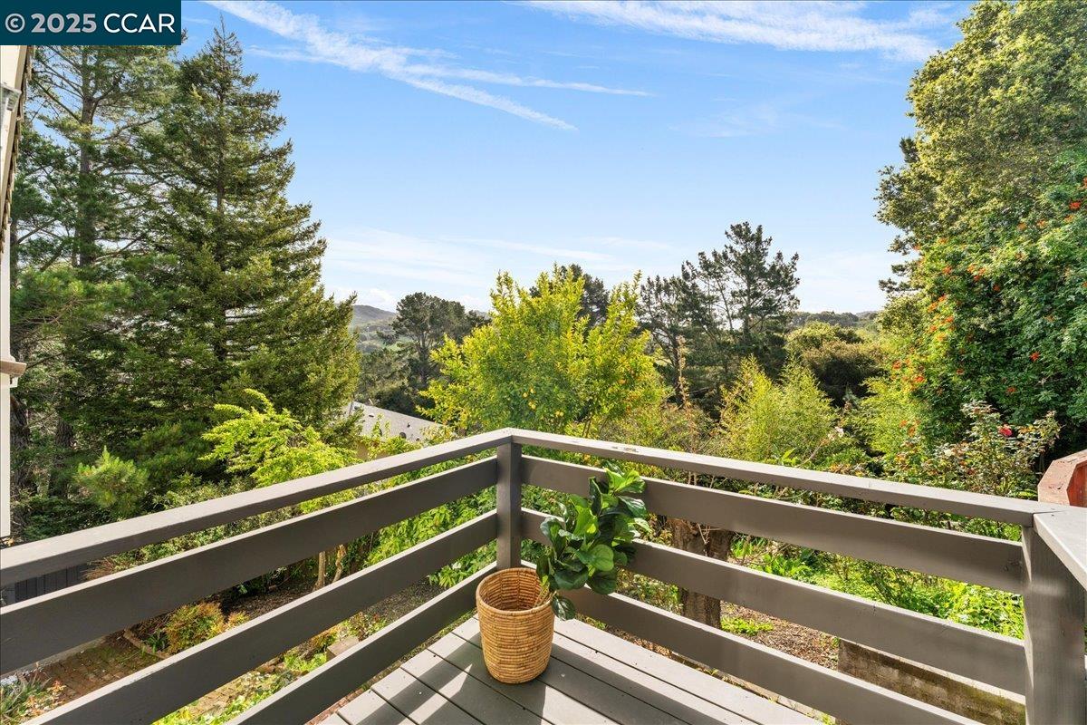 Detail Gallery Image 37 of 45 For 2266 Bristlecone Dr, Richmond,  CA 94803 - 3 Beds | 2 Baths