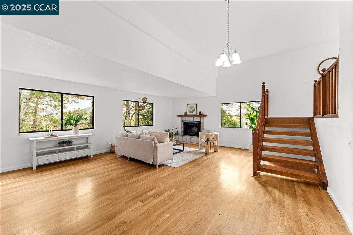 Detail Gallery Image 10 of 45 For 2266 Bristlecone Dr, Richmond,  CA 94803 - 3 Beds | 2 Baths