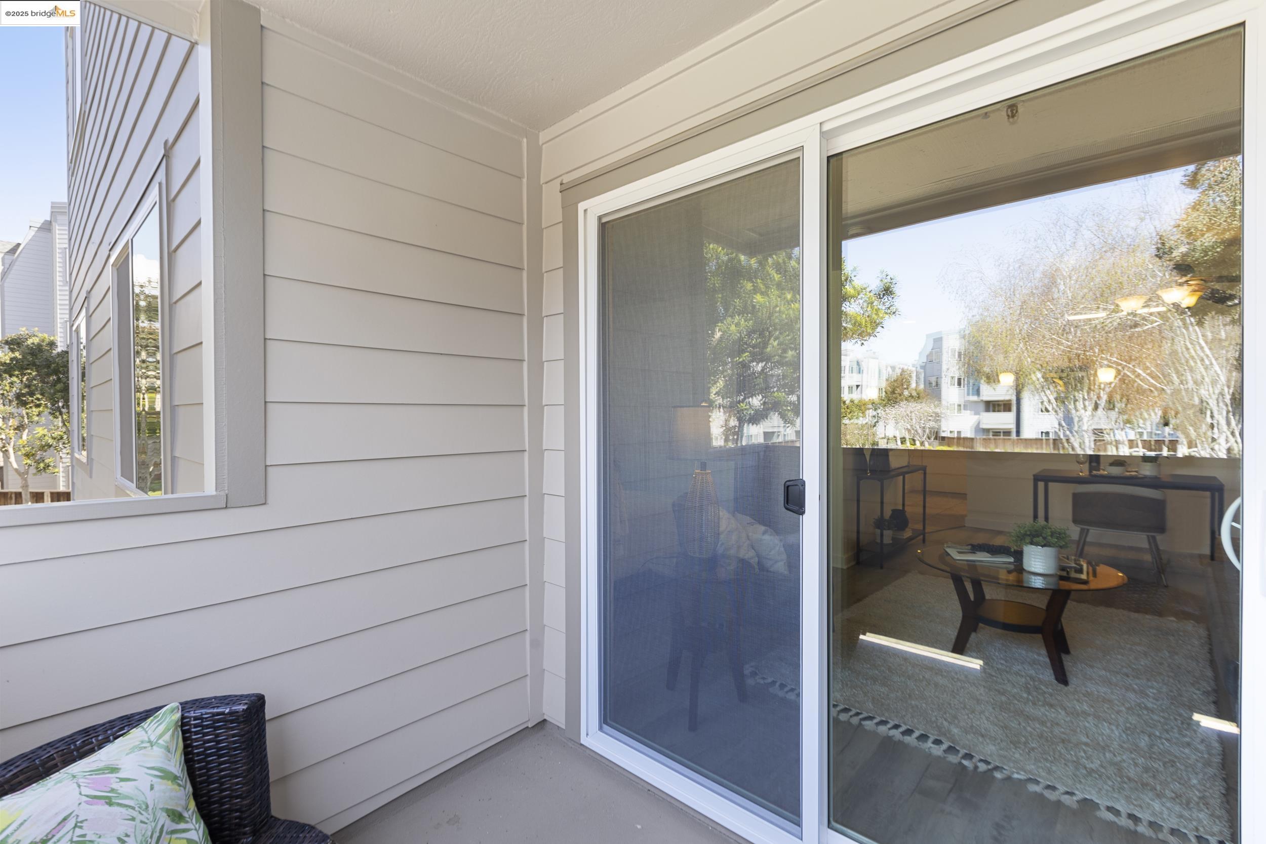 Detail Gallery Image 12 of 38 For 6400 Christie Avenue #1211,  Emeryville,  CA 92608-1011 - 0 Beds | 1 Baths
