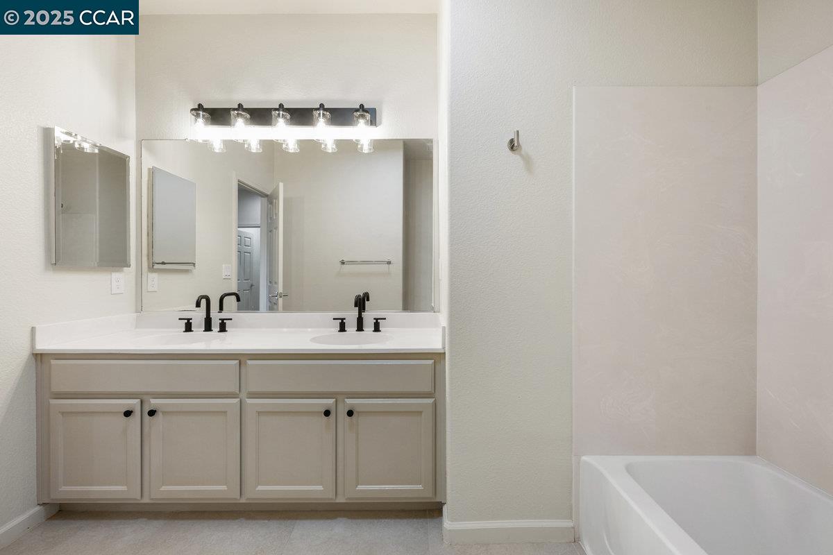 Detail Gallery Image 17 of 20 For 1499 Cindy Way, Tracy,  CA 95377 - 4 Beds | 2 Baths