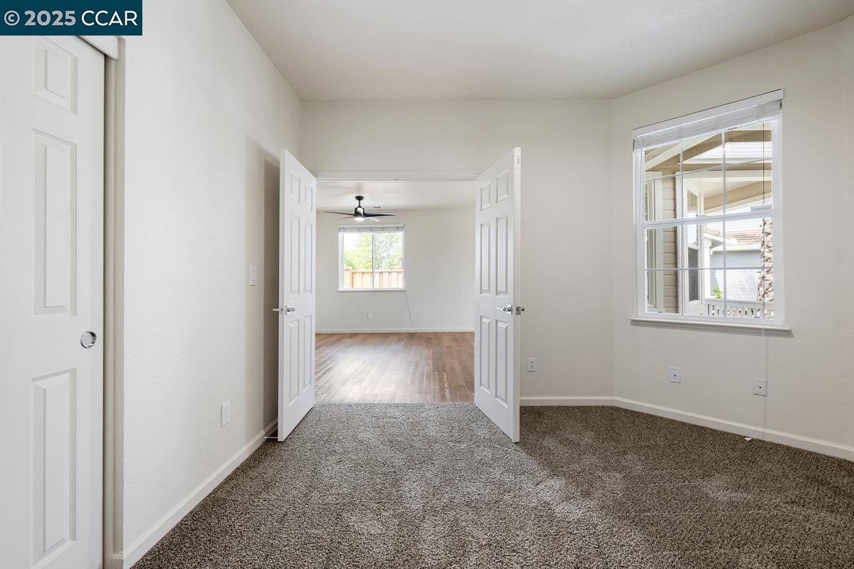 Detail Gallery Image 9 of 20 For 1499 Cindy Way, Tracy,  CA 95377 - 4 Beds | 2 Baths