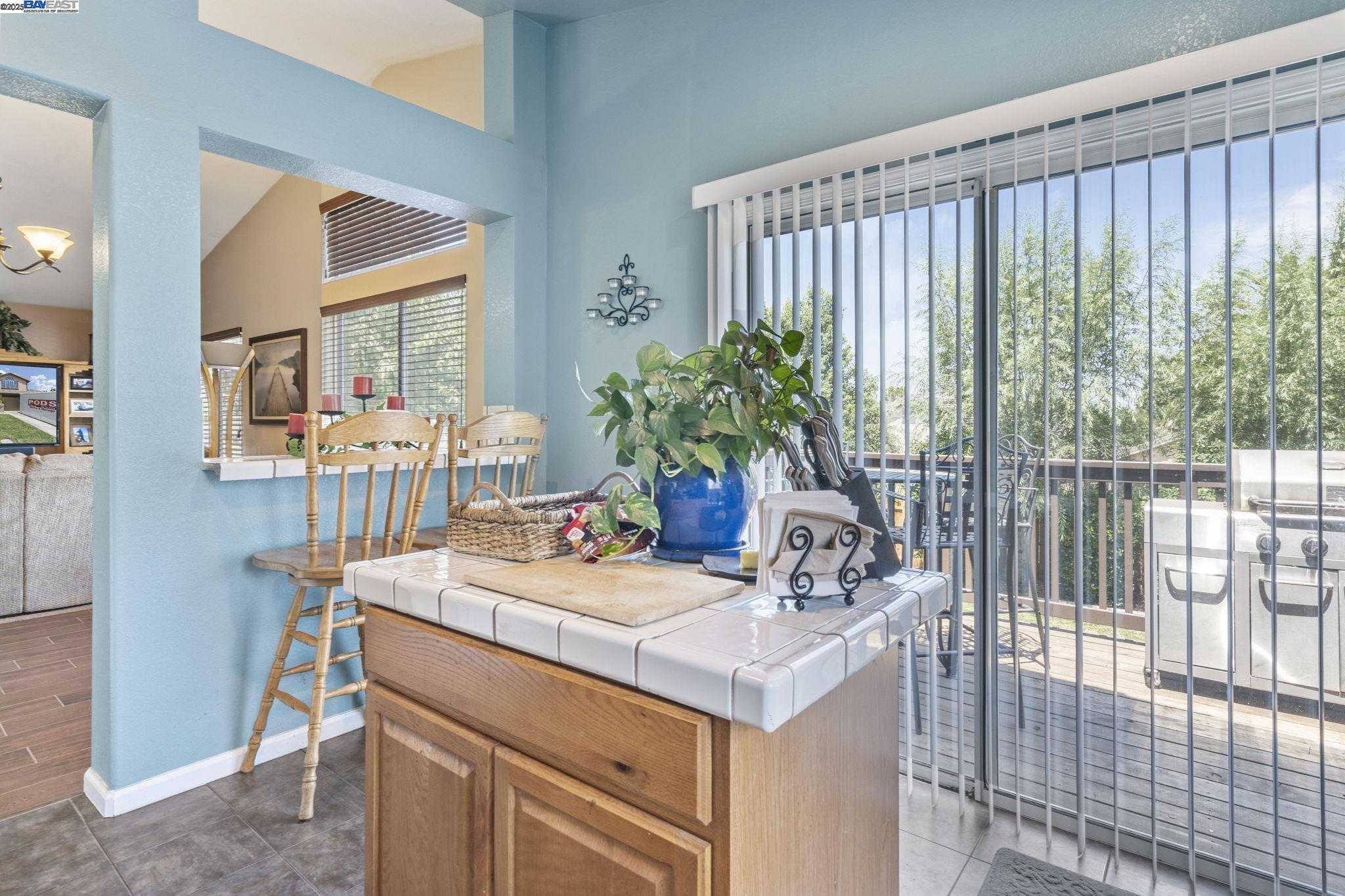 Detail Gallery Image 20 of 36 For 1931 Diamond Oak Way, Manteca,  CA 95336 - 4 Beds | 3 Baths