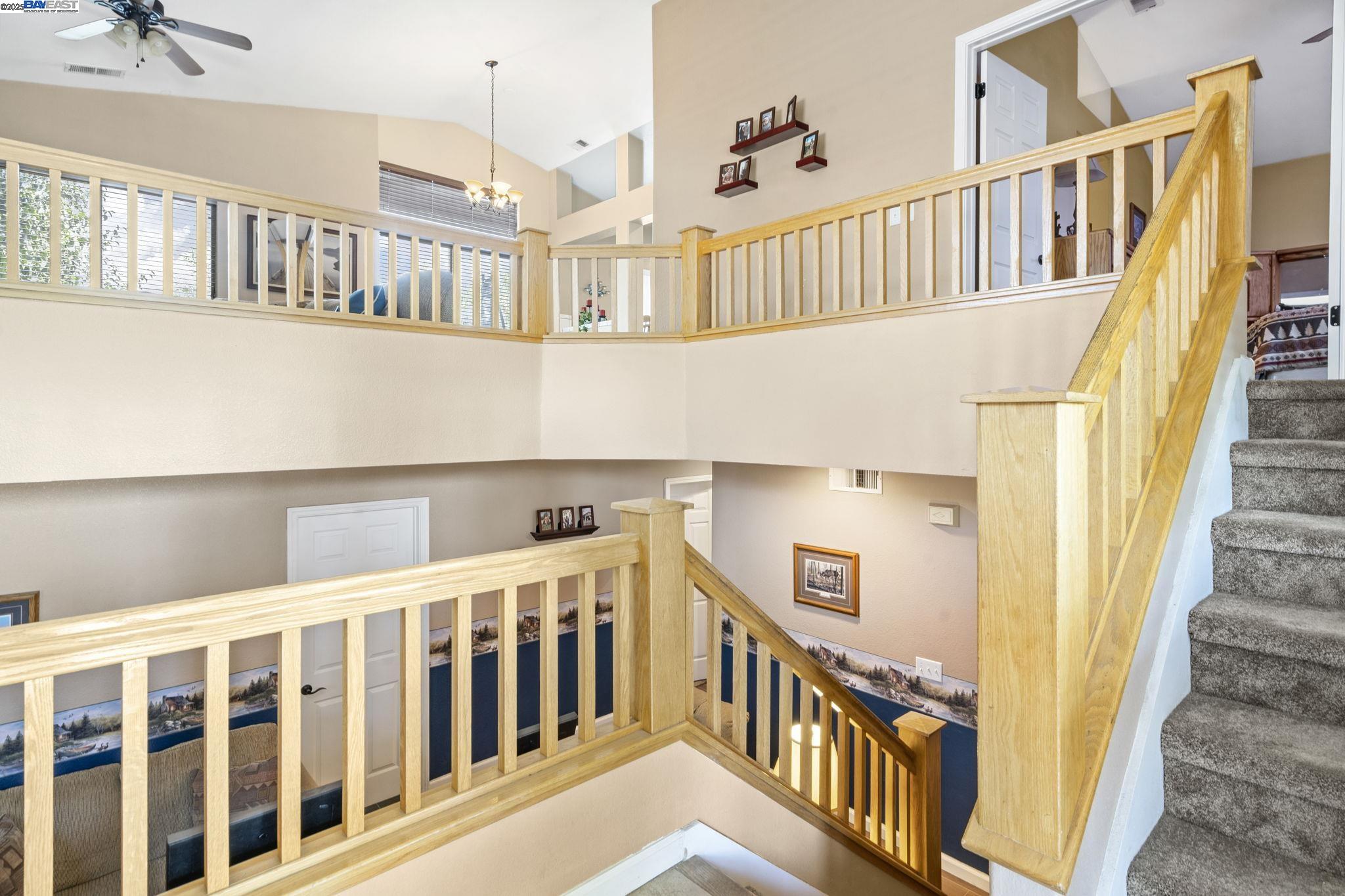 Detail Gallery Image 5 of 36 For 1931 Diamond Oak Way, Manteca,  CA 95336 - 4 Beds | 3 Baths
