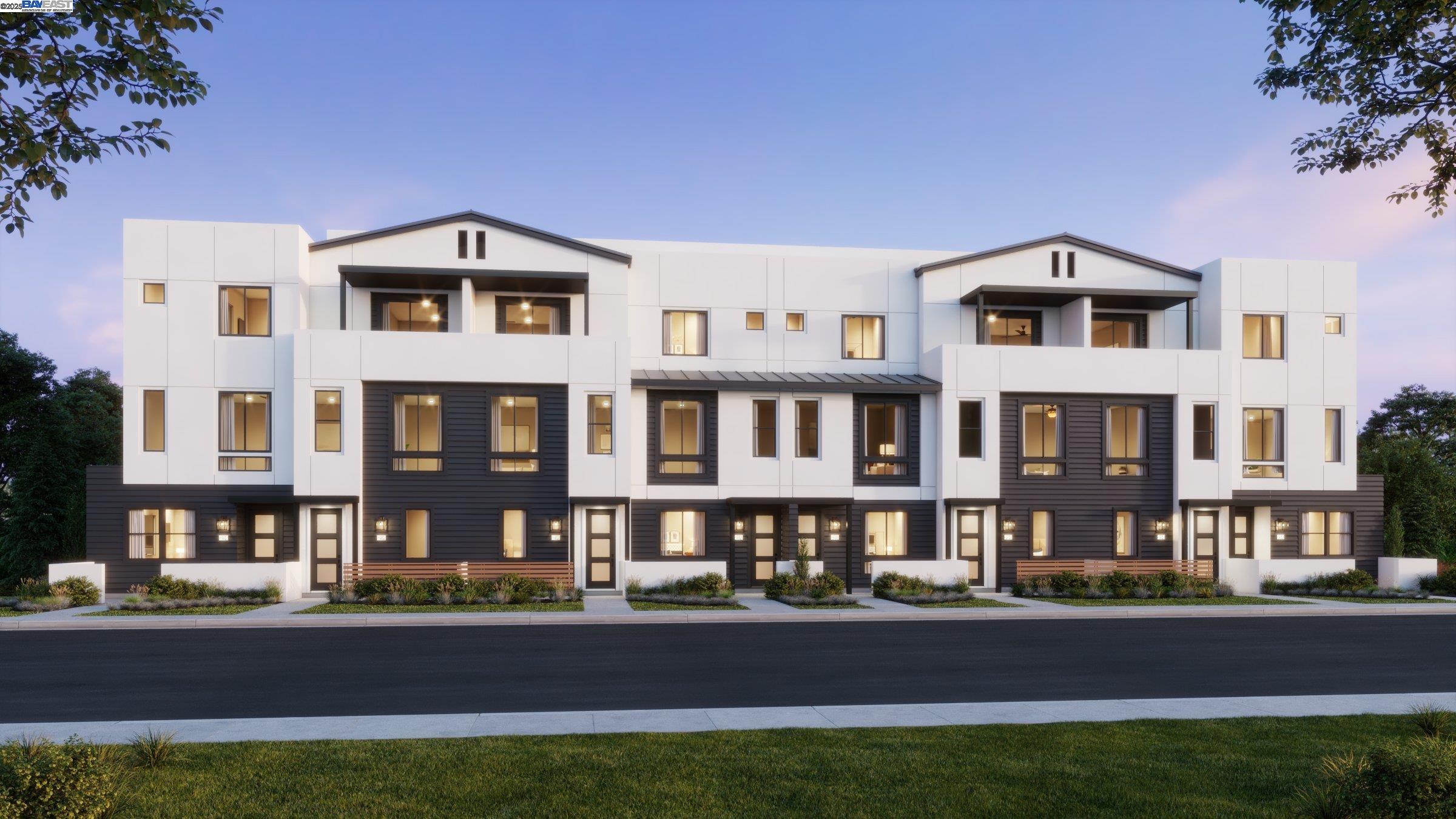 Detail Gallery Image 1 of 13 For 990 Tomcot Court, San Jose,  CA 95133 - 3 Beds | 3 Baths