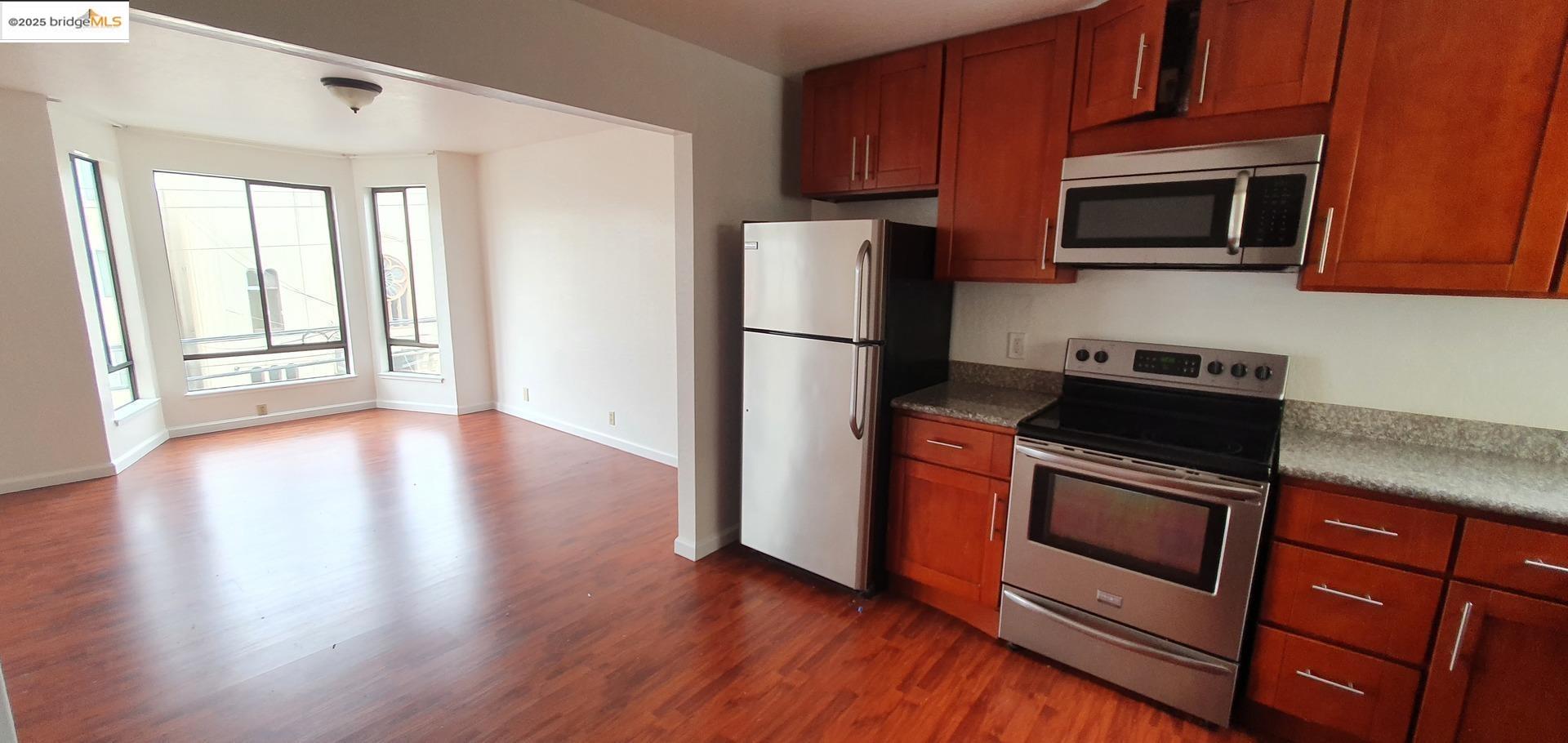 Detail Gallery Image 2 of 11 For 369-371 21st Ave, San Francisco,  CA 94121 - – Beds | – Baths