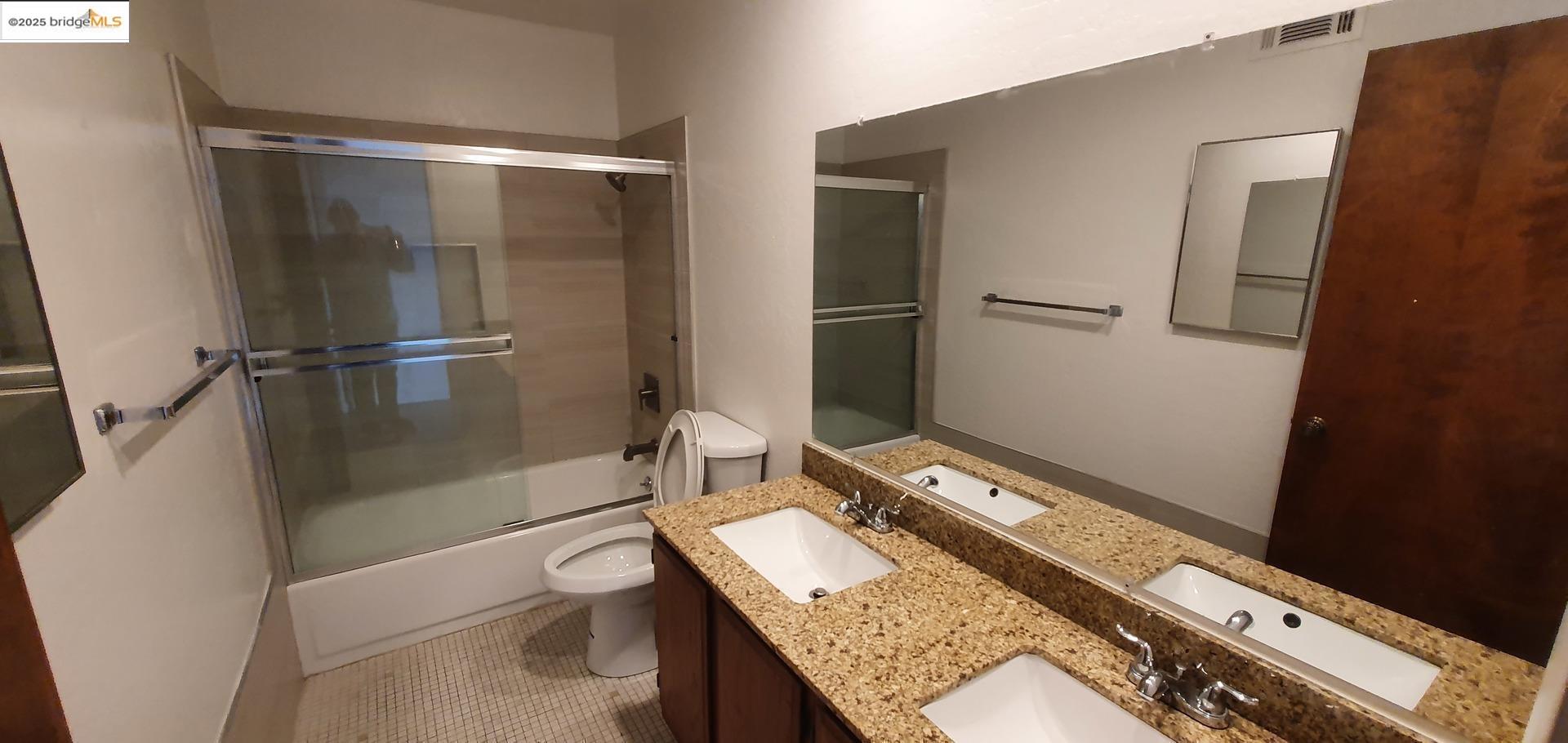 Detail Gallery Image 6 of 11 For 369-371 21st Ave, San Francisco,  CA 94121 - – Beds | – Baths