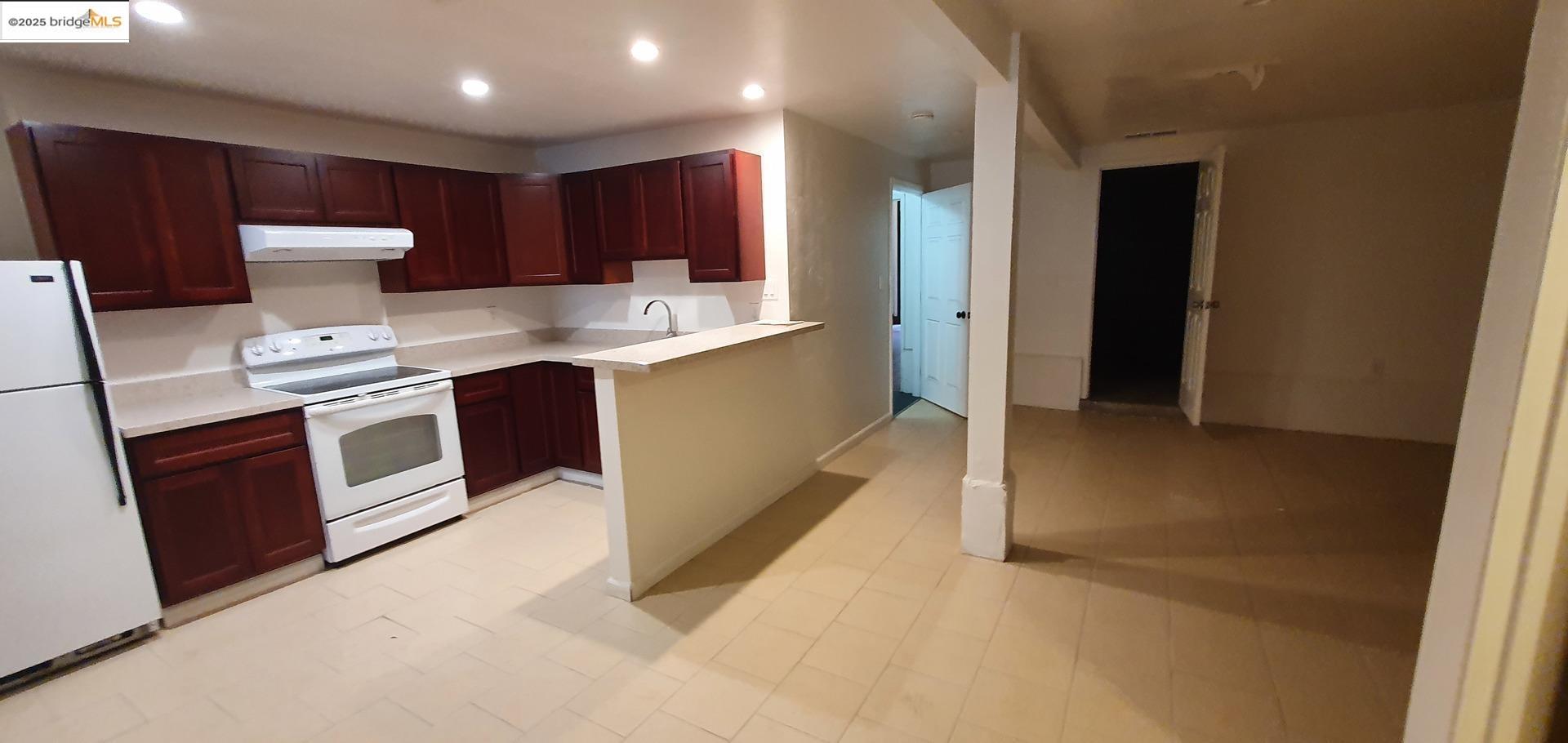 Detail Gallery Image 7 of 11 For 369-371 21st Ave, San Francisco,  CA 94121 - – Beds | – Baths