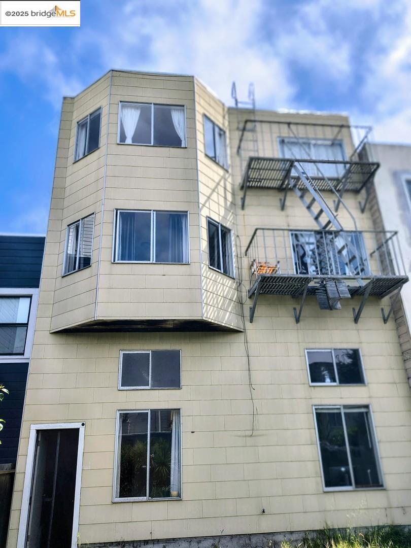 Detail Gallery Image 8 of 10 For 369-371 21st Ave, San Francisco,  CA 94121 - – Beds | – Baths
