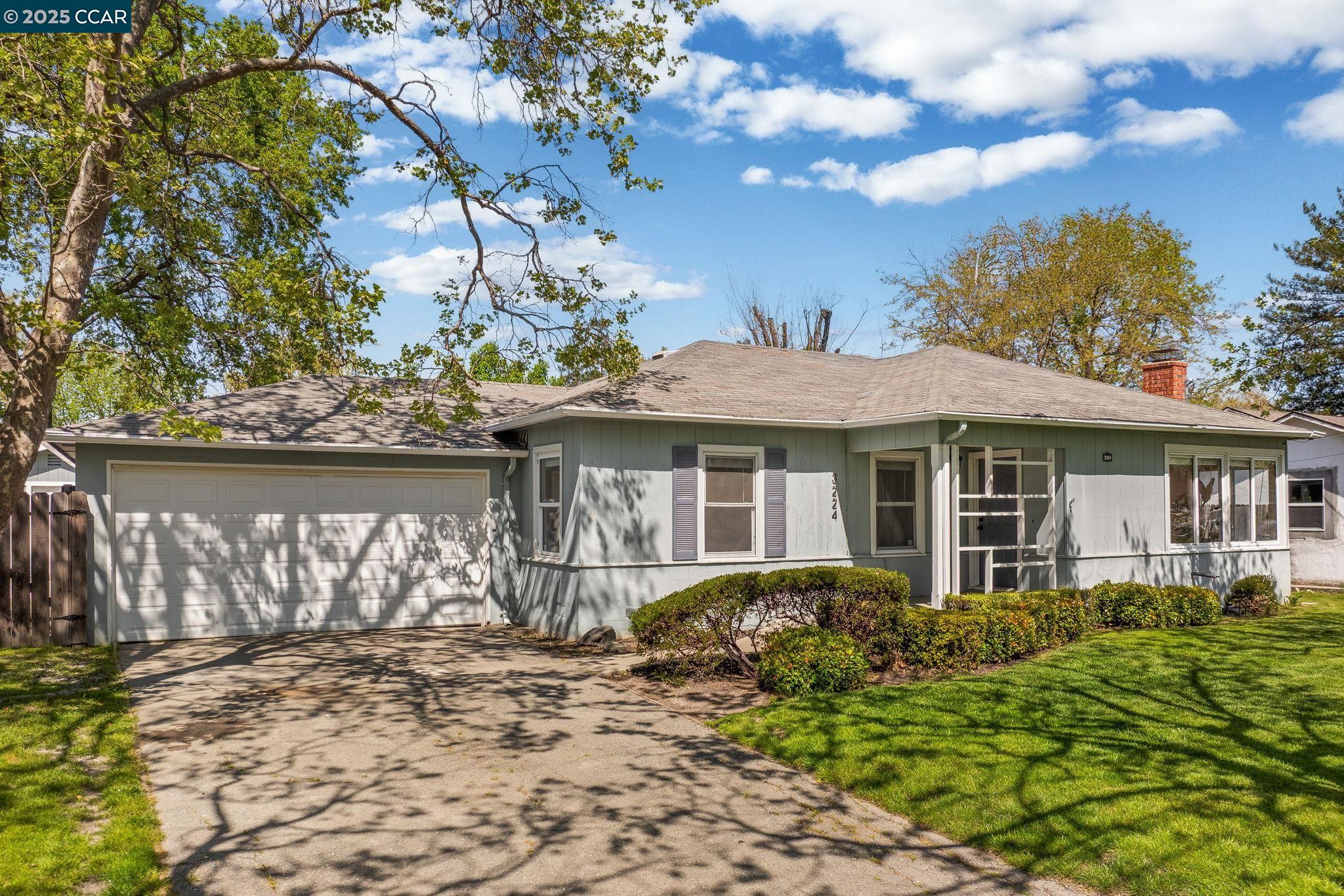 Detail Gallery Image 1 of 1 For 3224 Hudson Ave, Walnut Creek,  CA 94597 - 3 Beds | 1 Baths