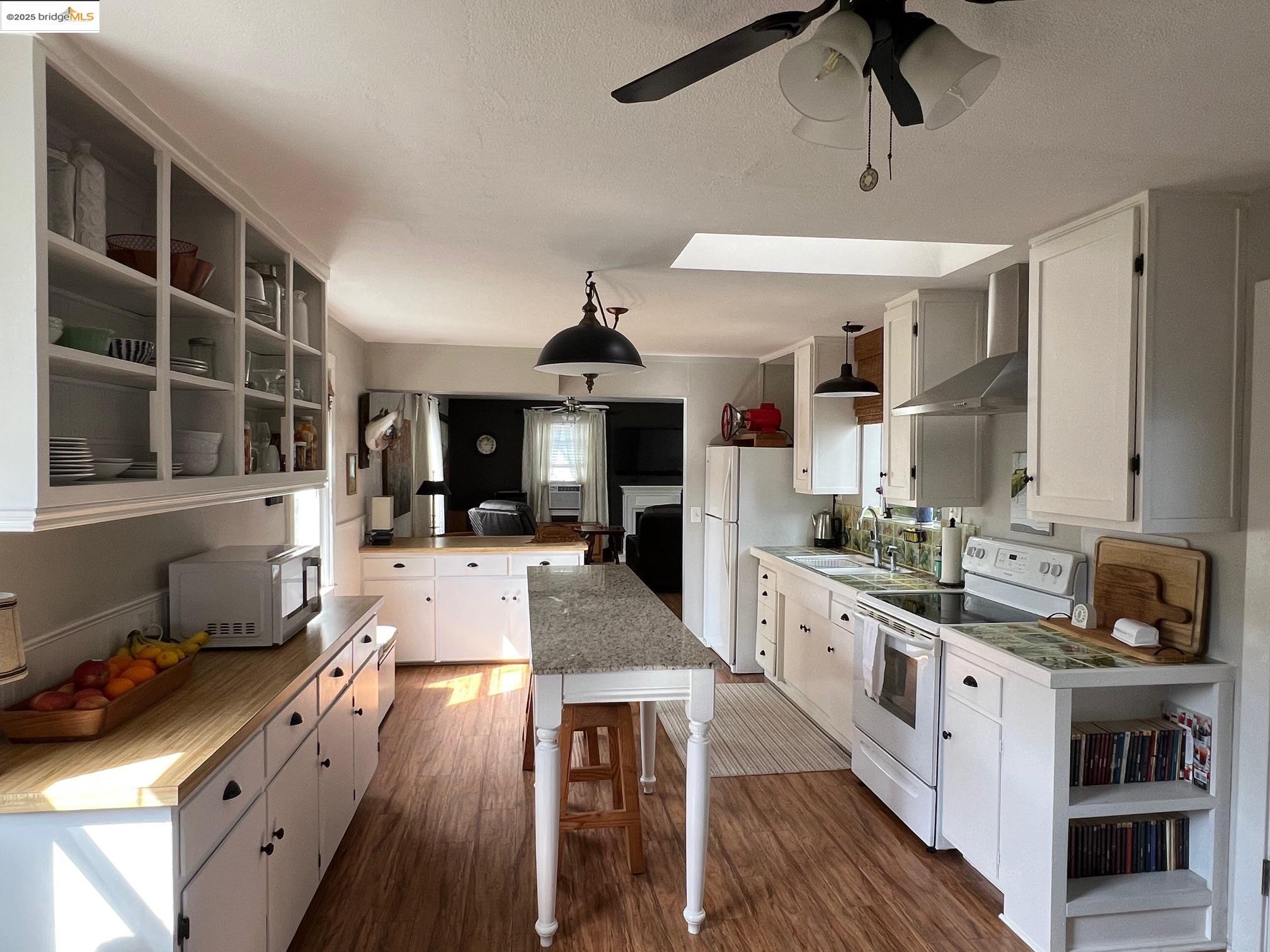 Detail Gallery Image 11 of 39 For 18176 Sixth, Jamestown,  CA 95327-1234 - 2 Beds | 1 Baths