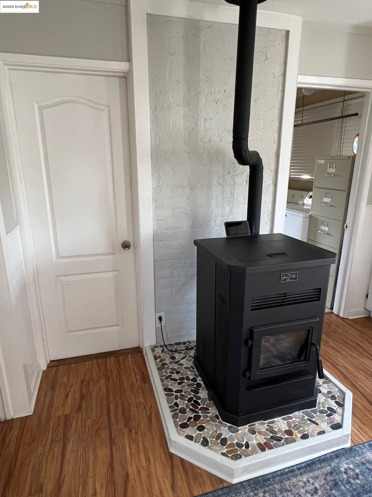 Detail Gallery Image 24 of 39 For 18176 Sixth, Jamestown,  CA 95327-1234 - 2 Beds | 1 Baths