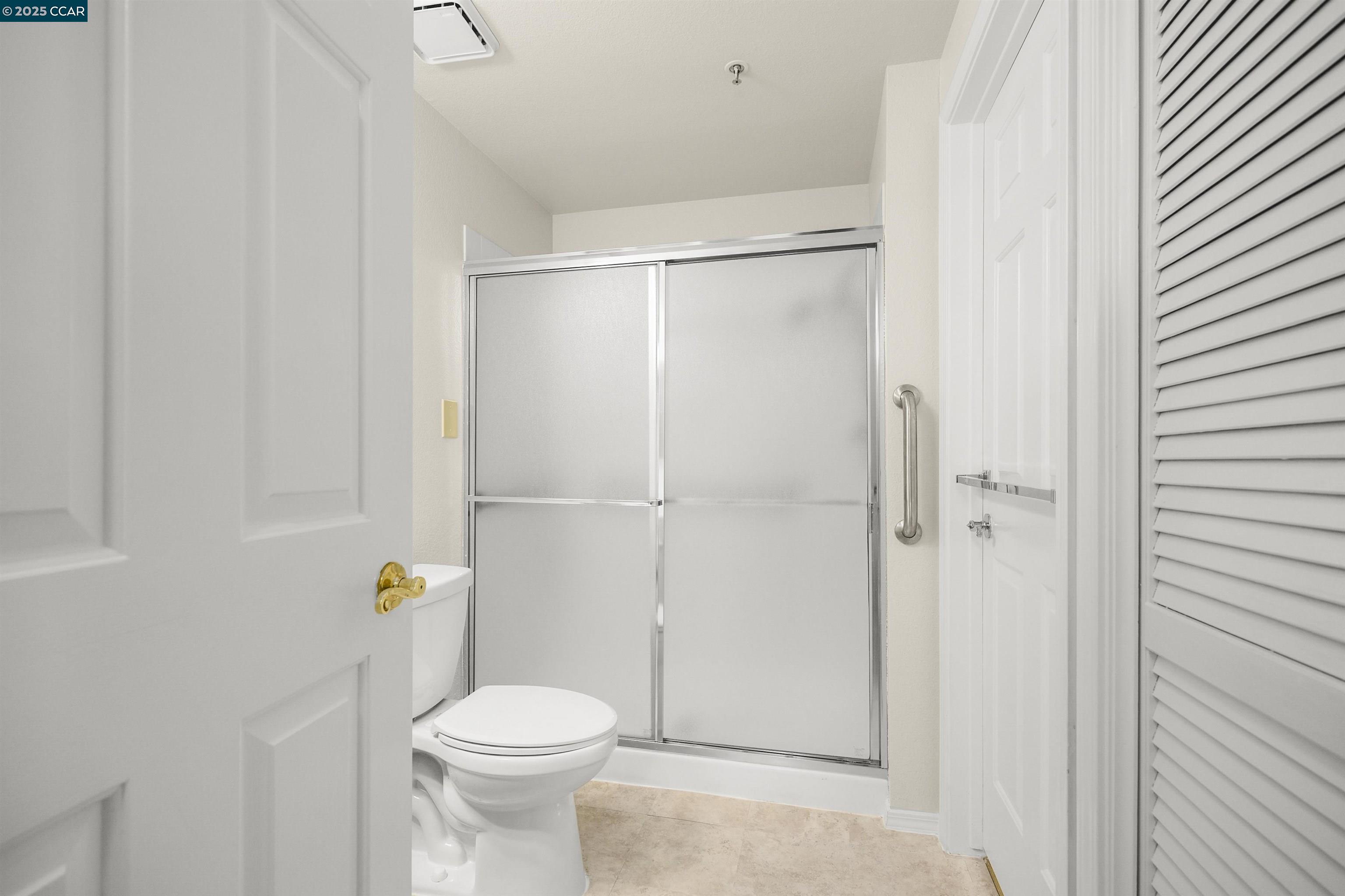 Photo #11: 41092451 Listing: Photo #11