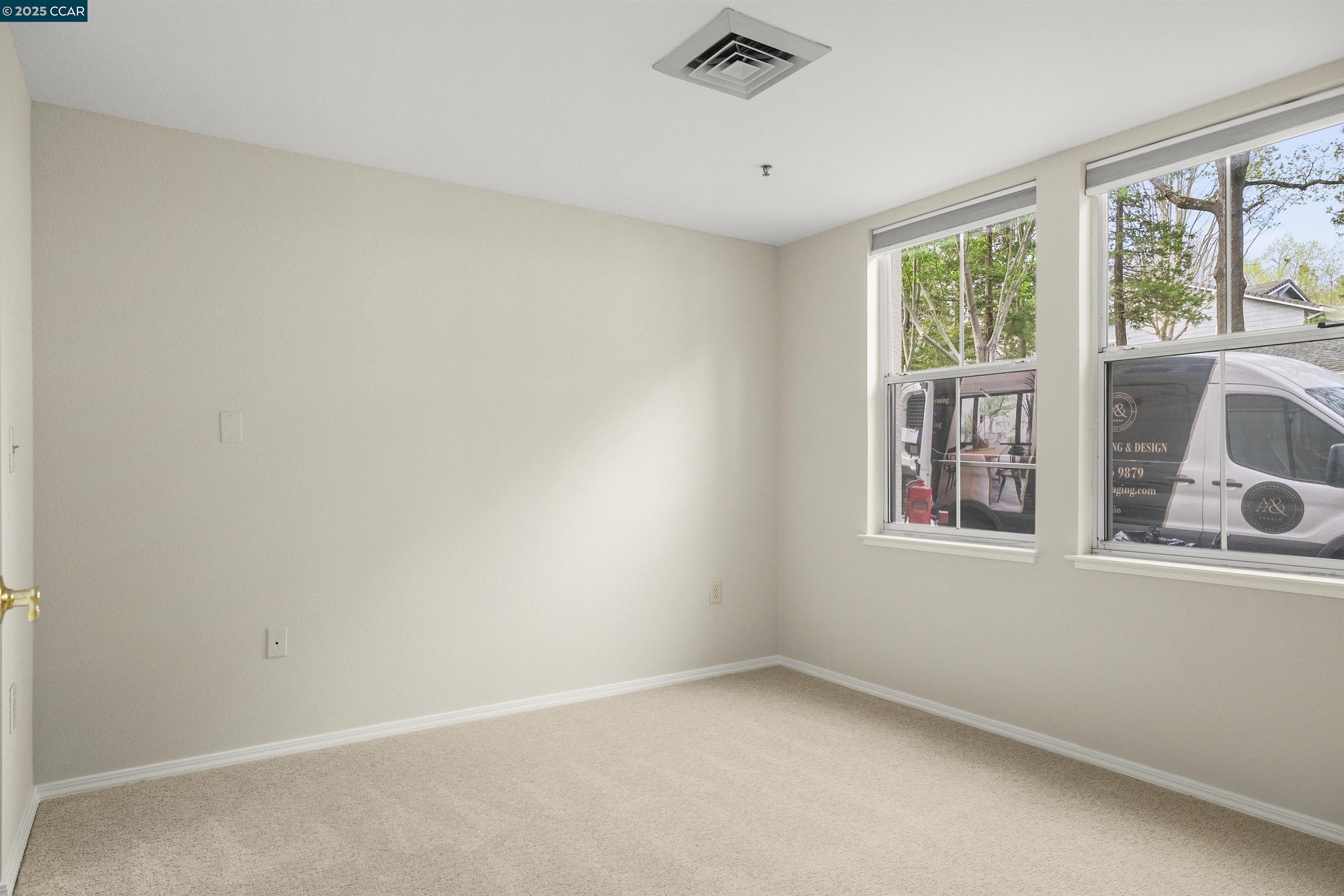 Photo #8: 41092451 Listing: Photo #8