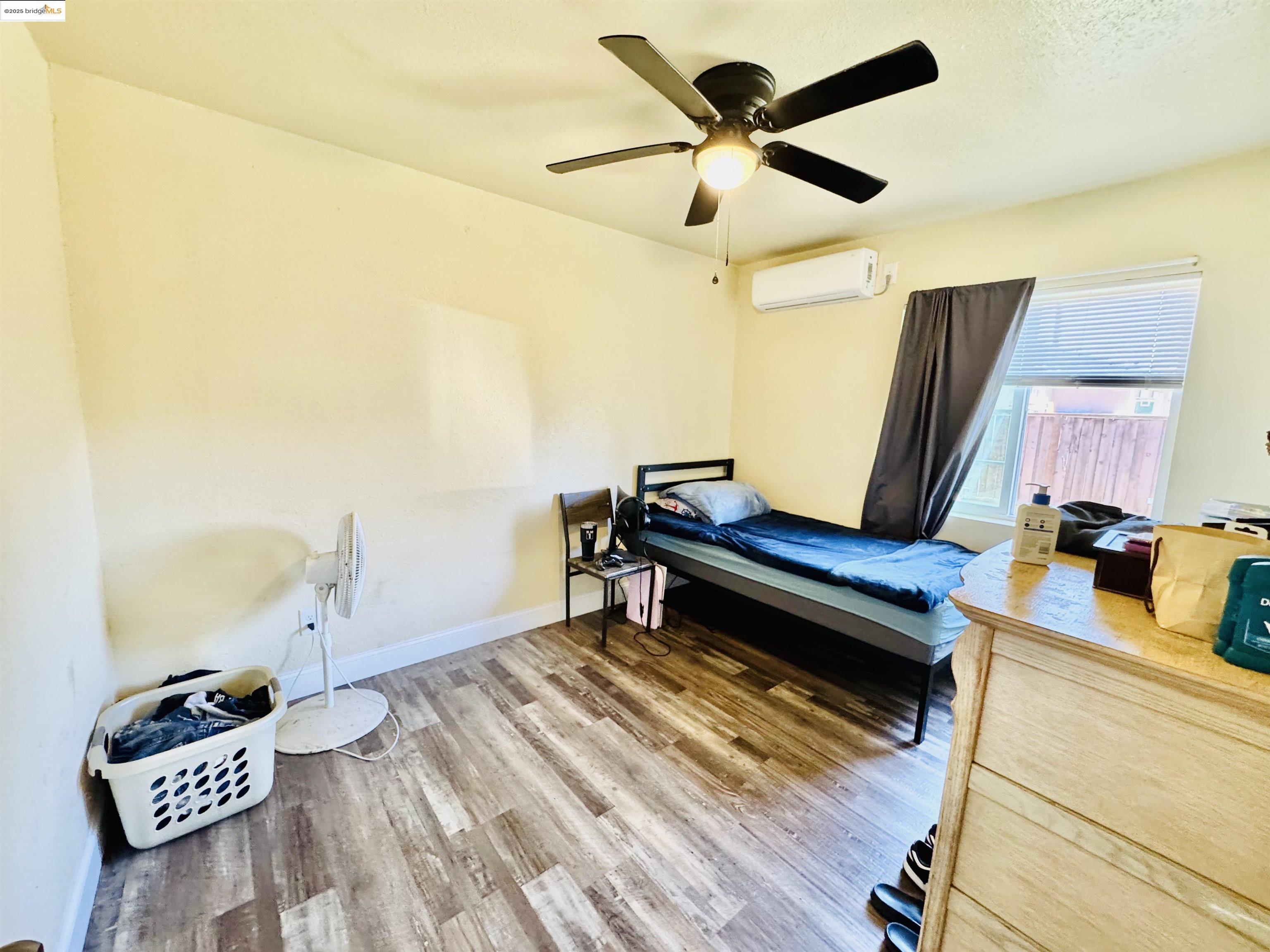 Detail Gallery Image 7 of 11 For 2012 S American St, Stockton,  CA 95206 - 3 Beds | 1 Baths