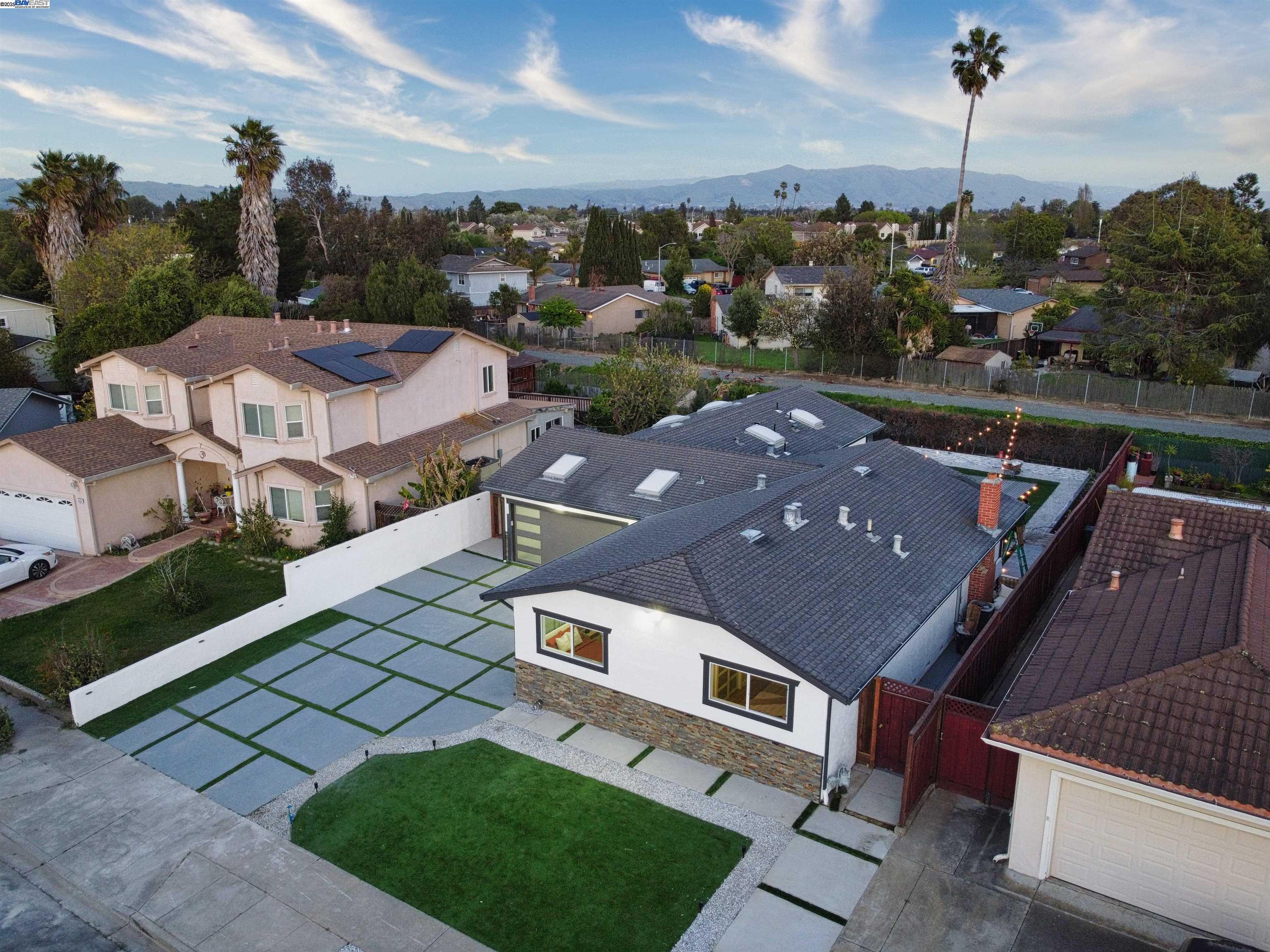 Detail Gallery Image 1 of 1 For 7534 Birkdale Dr, Newark,  CA 94560 - 5 Beds | 3 Baths