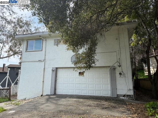 Detail Gallery Image 3 of 34 For 4490 Arcadia Ave, Oakland,  CA 94602 - 5 Beds | 3 Baths
