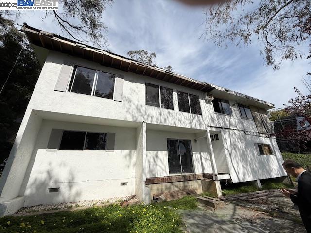 Detail Gallery Image 4 of 34 For 4490 Arcadia Ave, Oakland,  CA 94602 - 5 Beds | 3 Baths