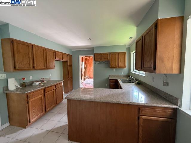 Detail Gallery Image 8 of 34 For 4490 Arcadia Ave, Oakland,  CA 94602 - 5 Beds | 3 Baths