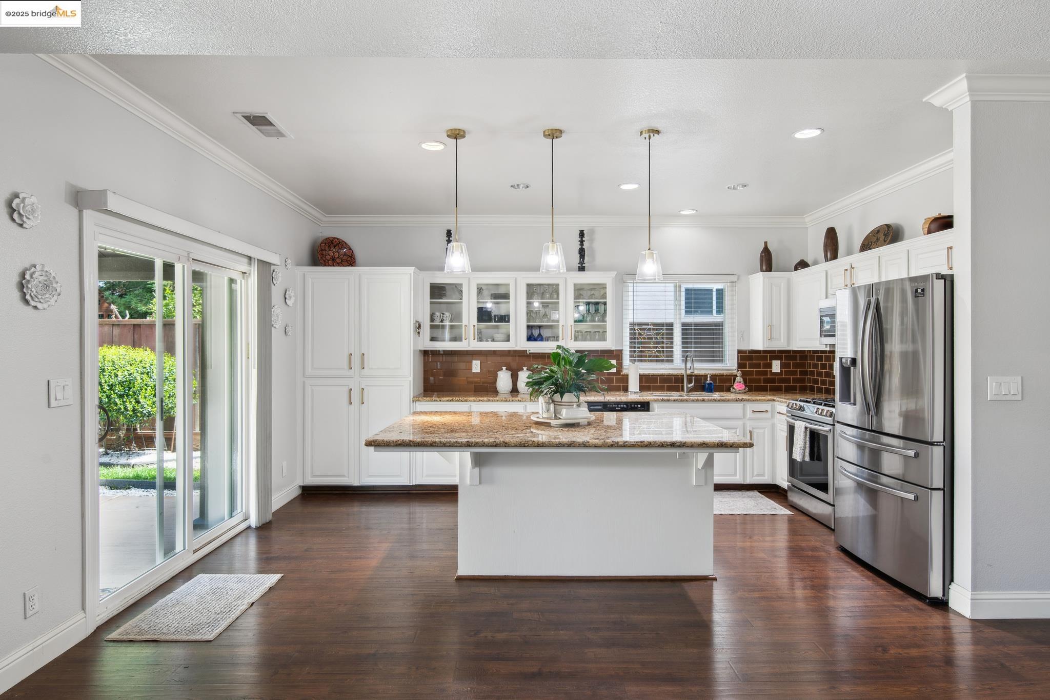 Detail Gallery Image 8 of 31 For 2635 Briarcliff Dr, Riverbank,  CA 95367 - 4 Beds | 2 Baths