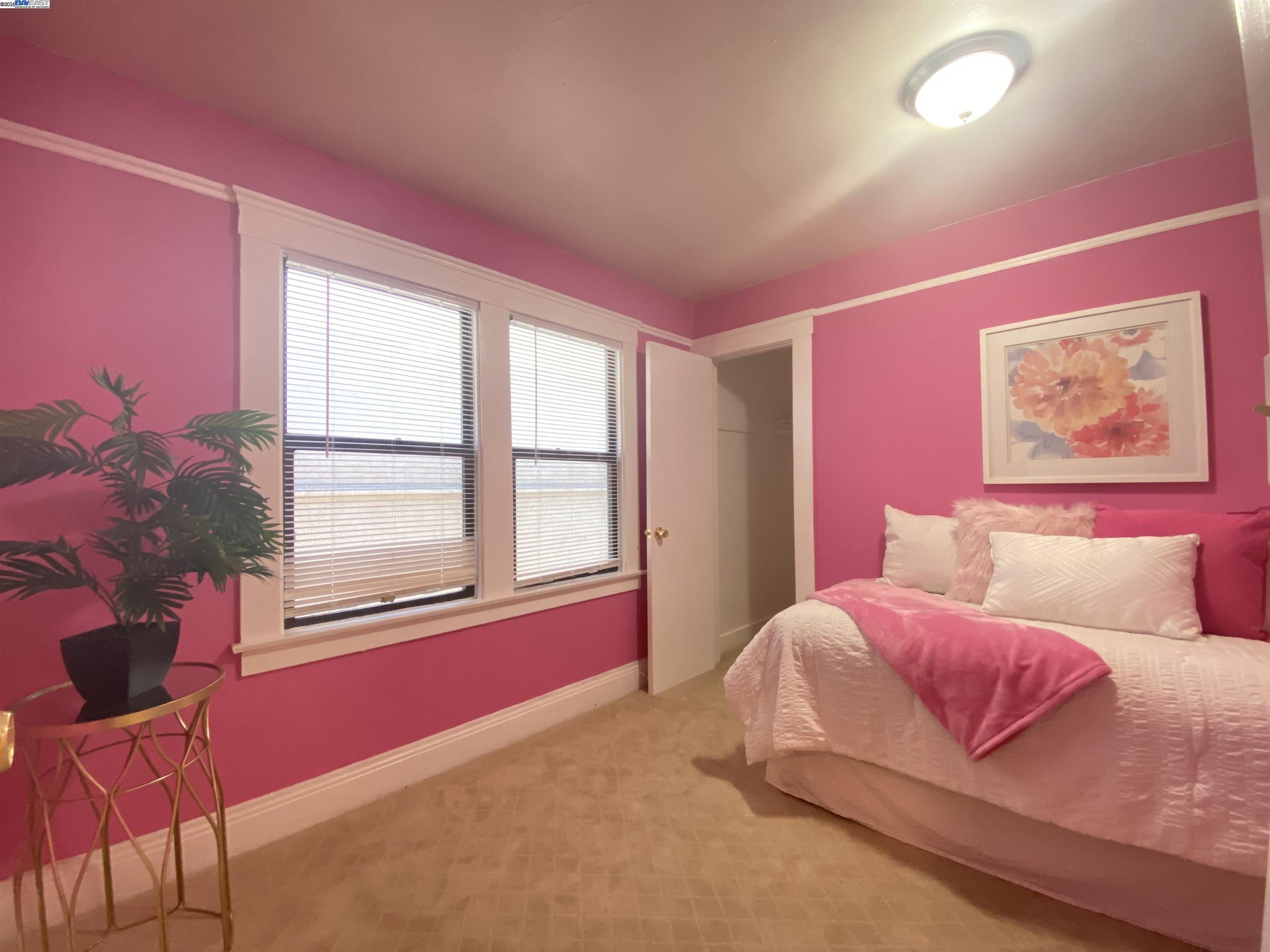 property-img