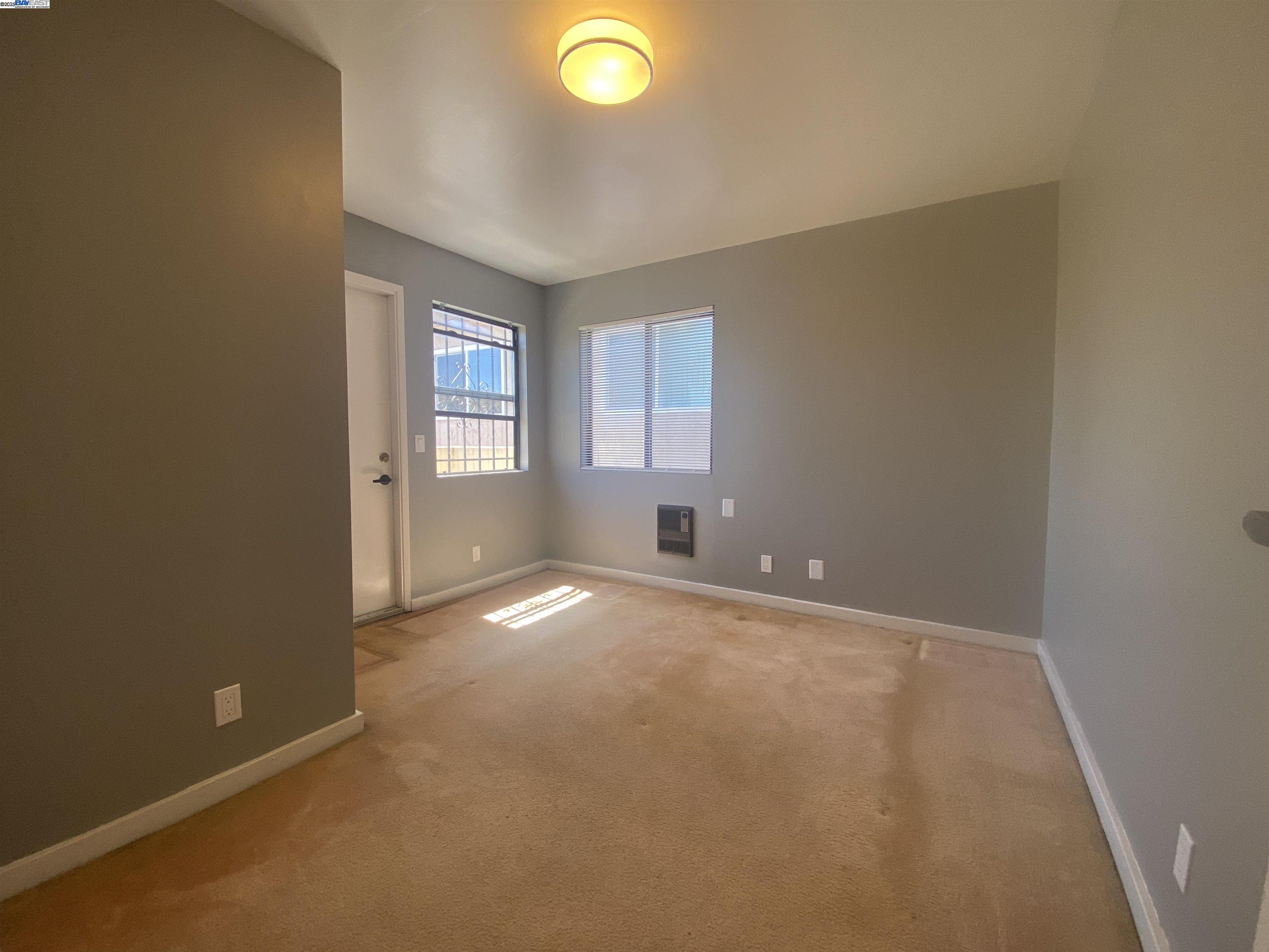 property-img
