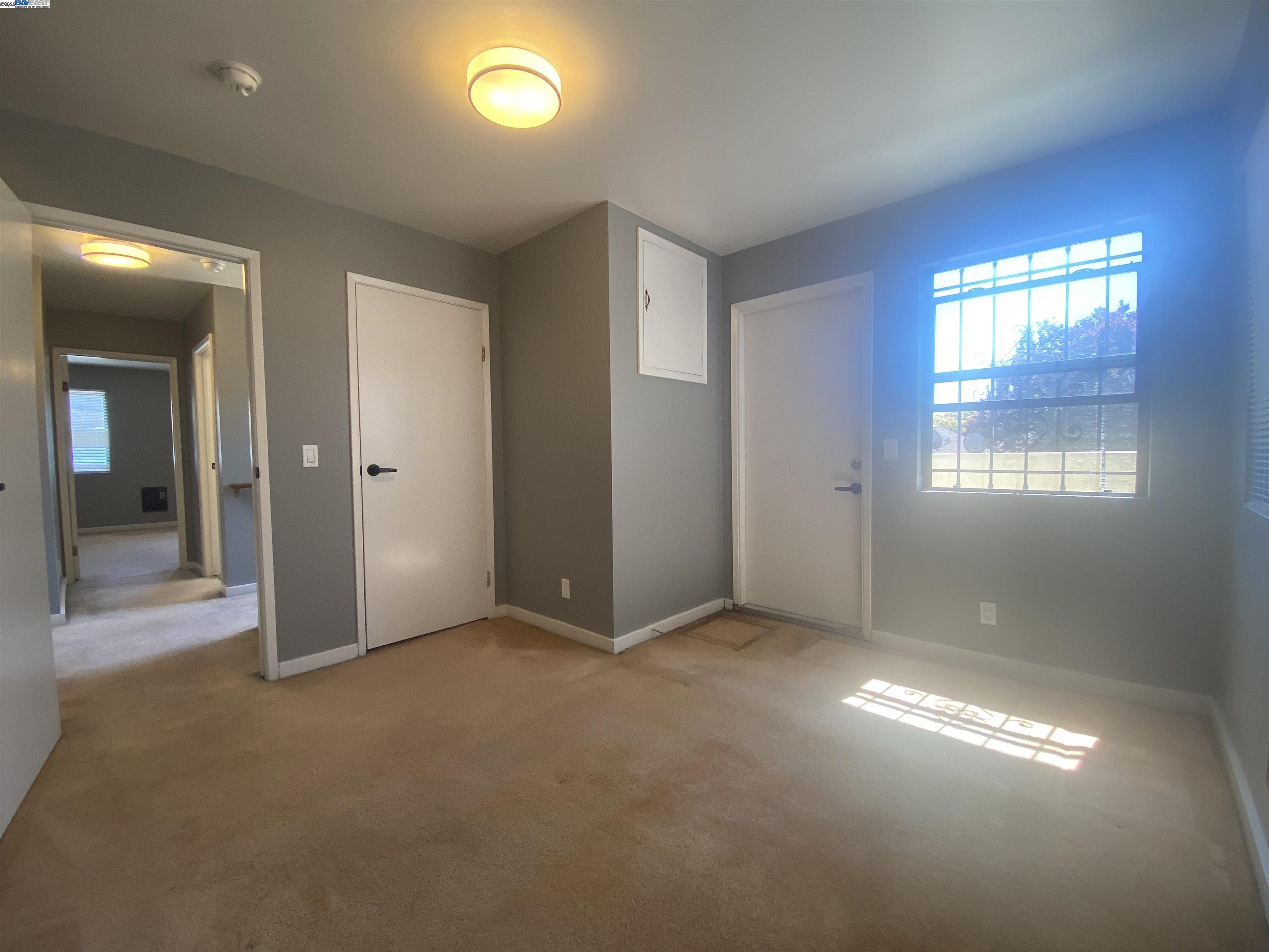 property-img