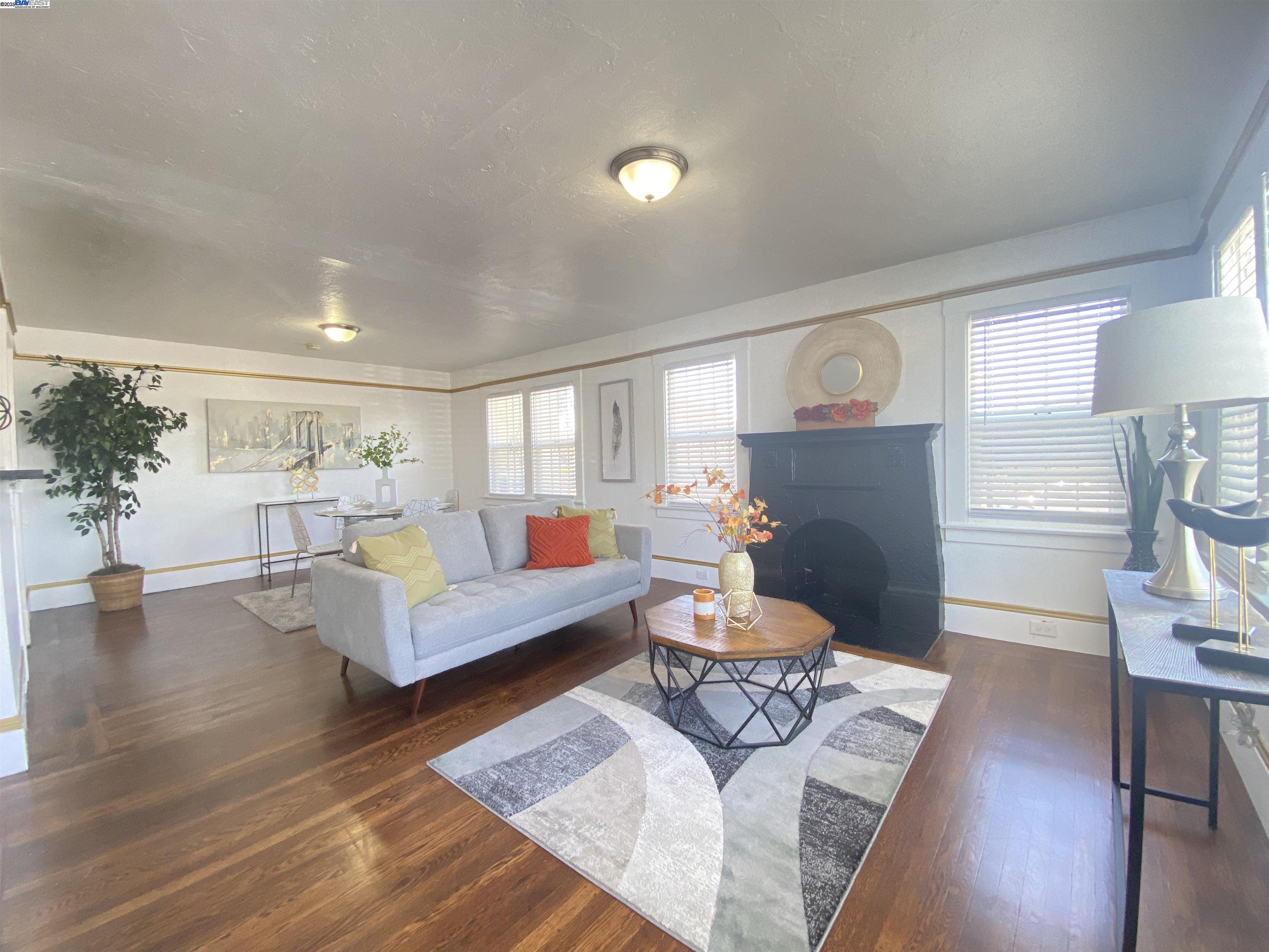 property-img