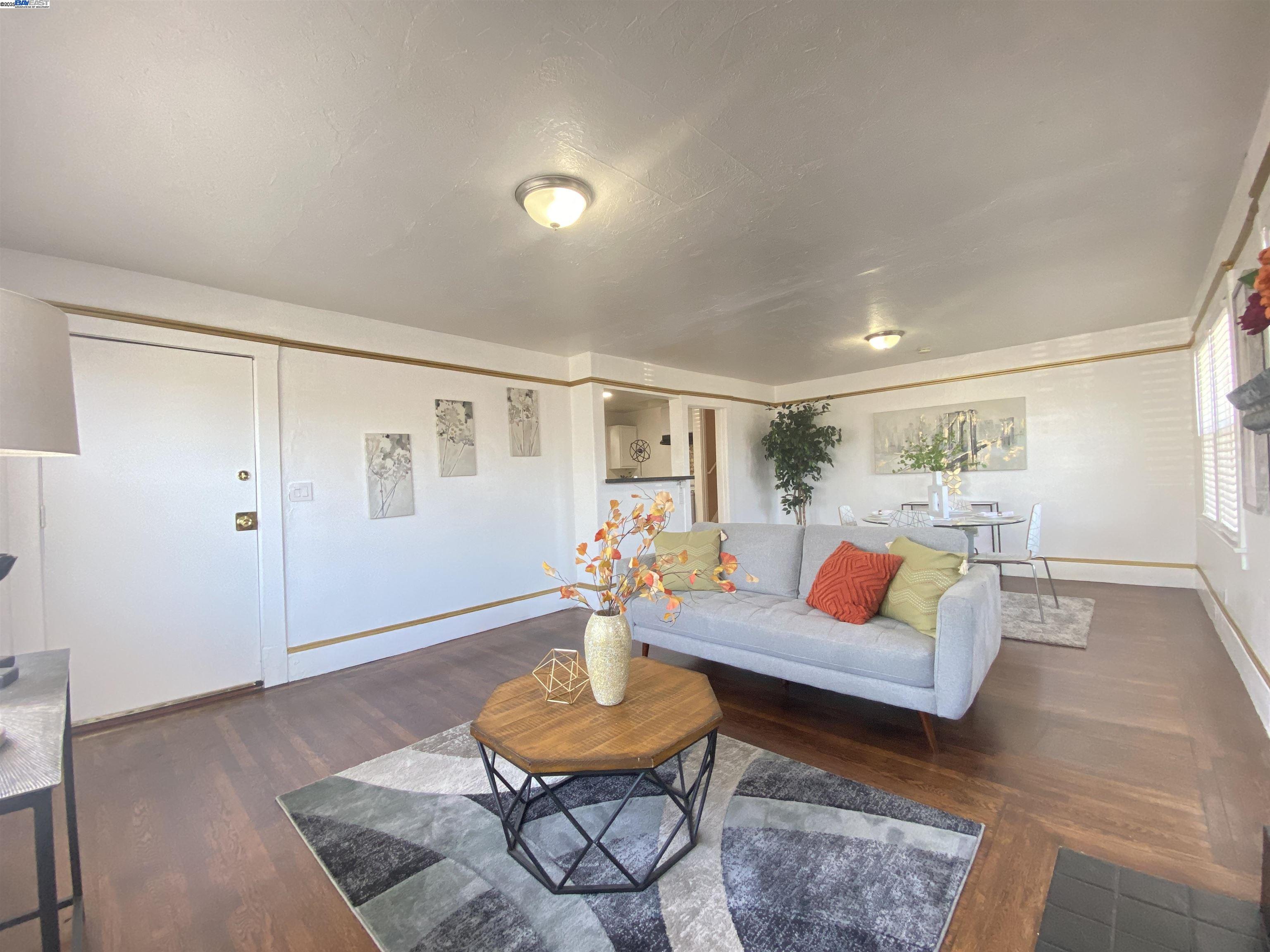 property-img