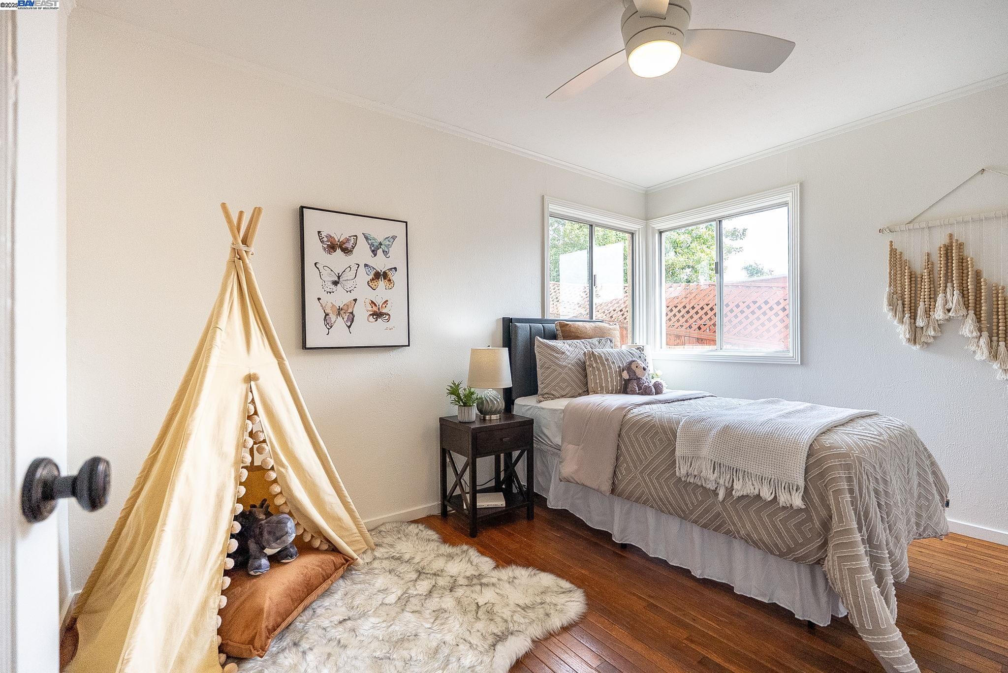 property-img