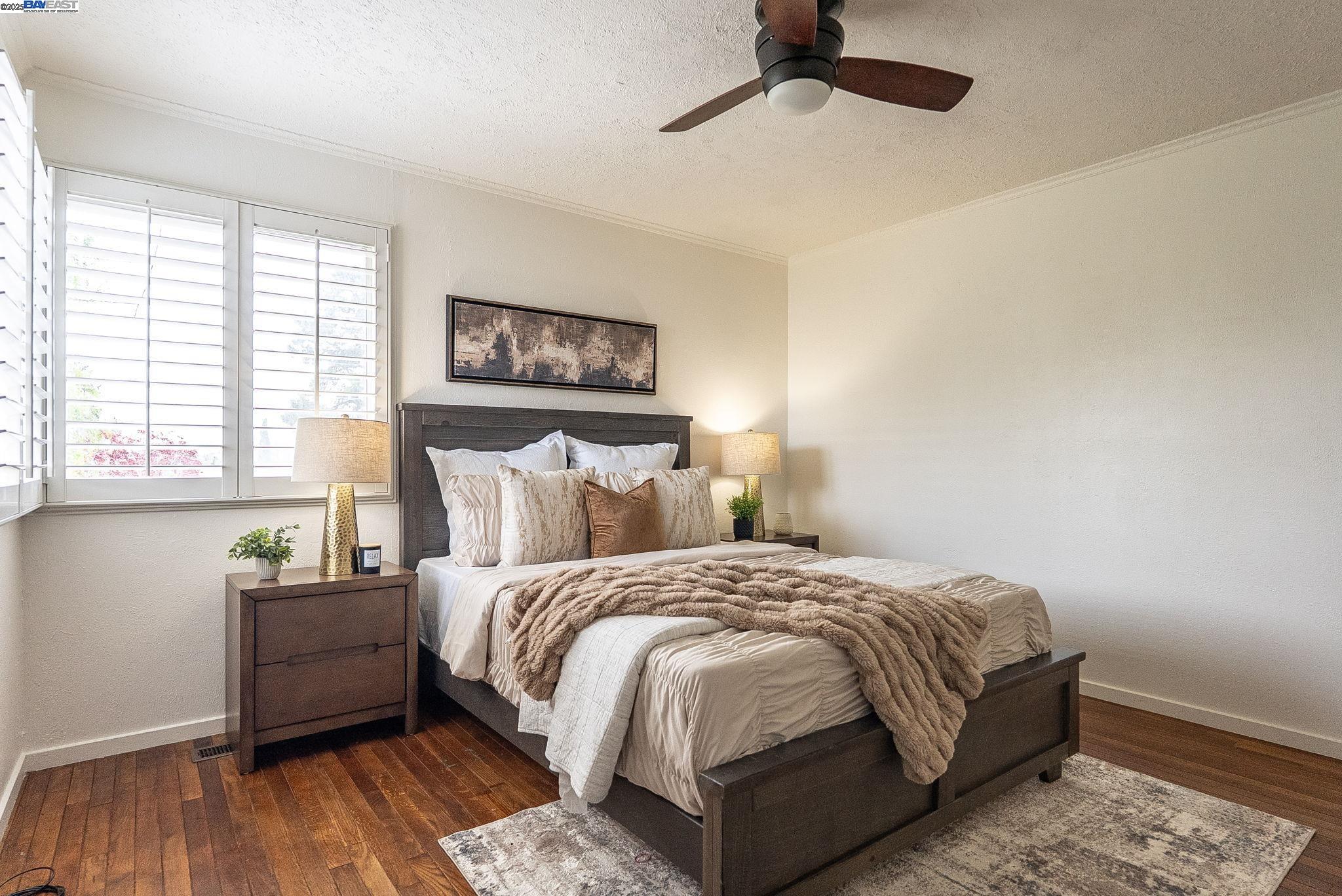 property-img