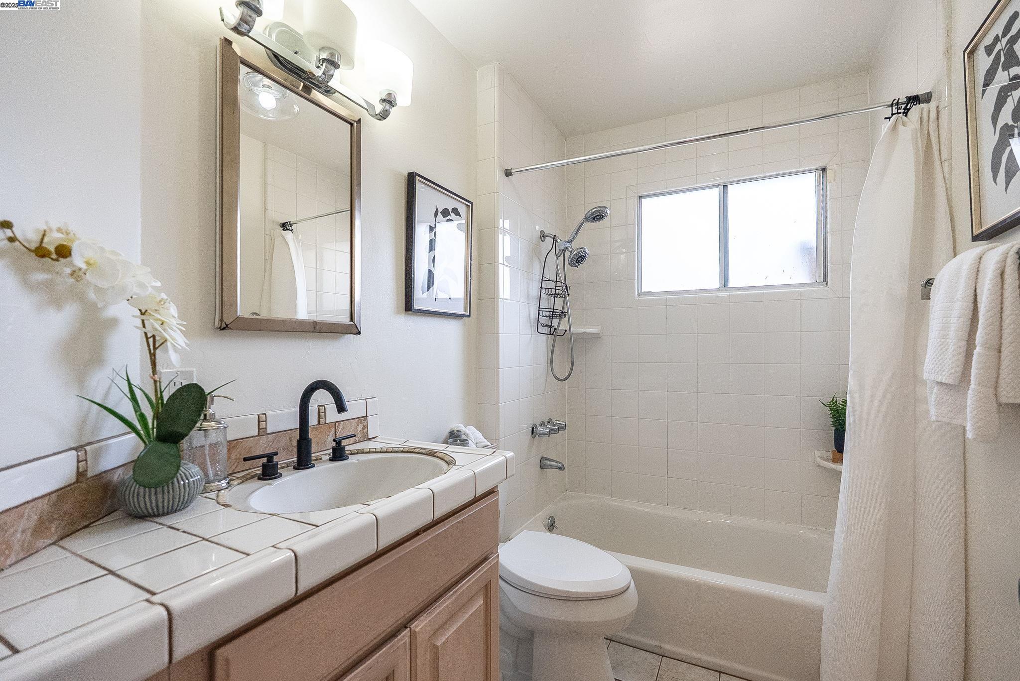 property-img