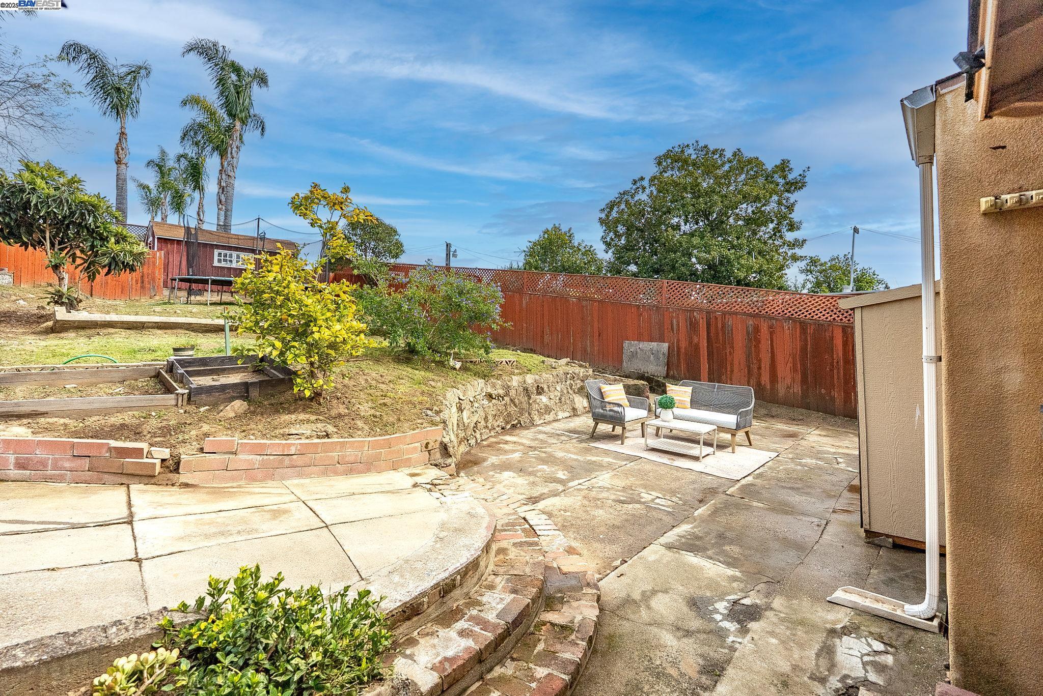 property-img