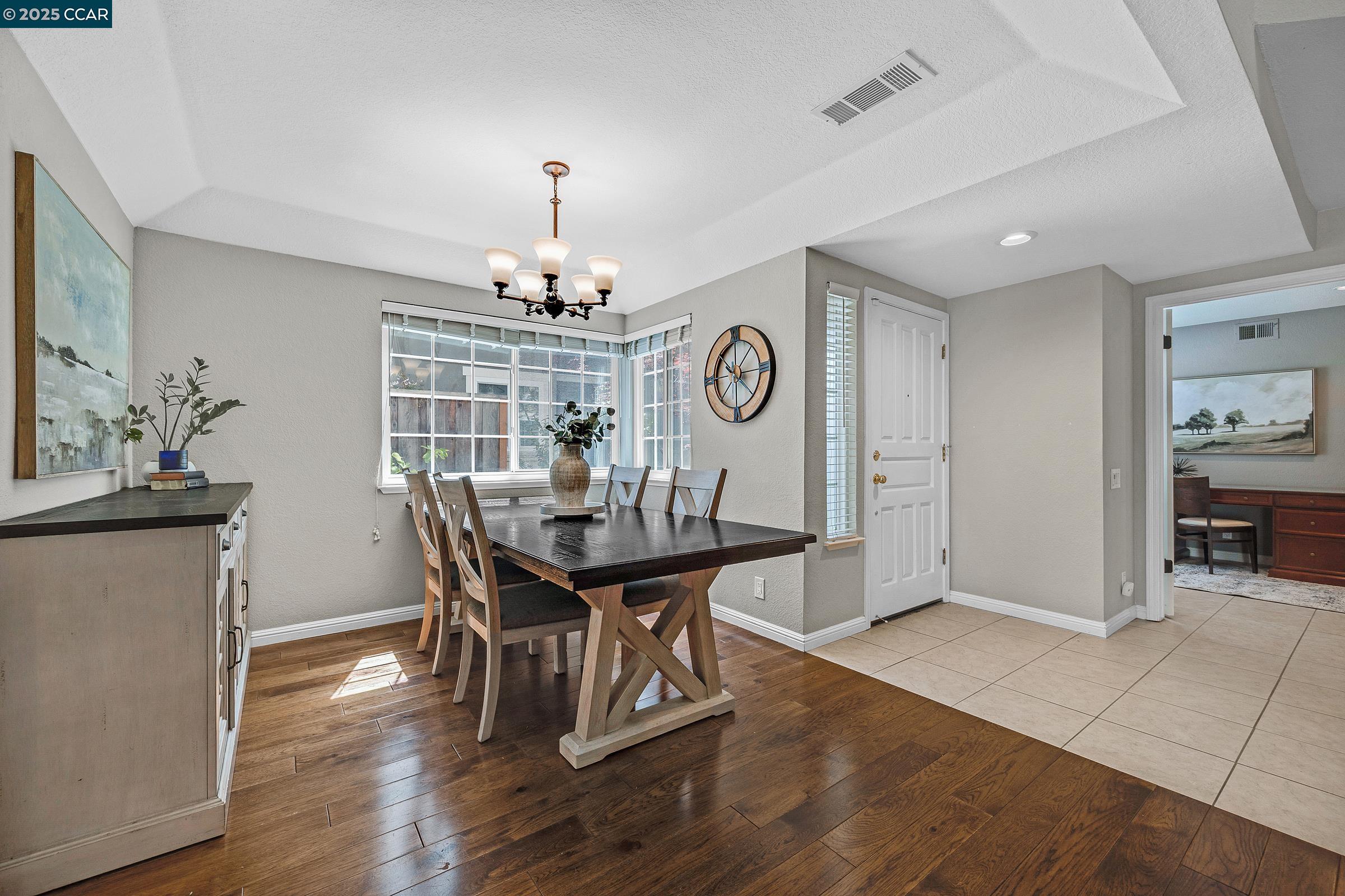 Detail Gallery Image 17 of 36 For 60 Rainbow Cir, Danville,  CA 94506 - 4 Beds | 3 Baths
