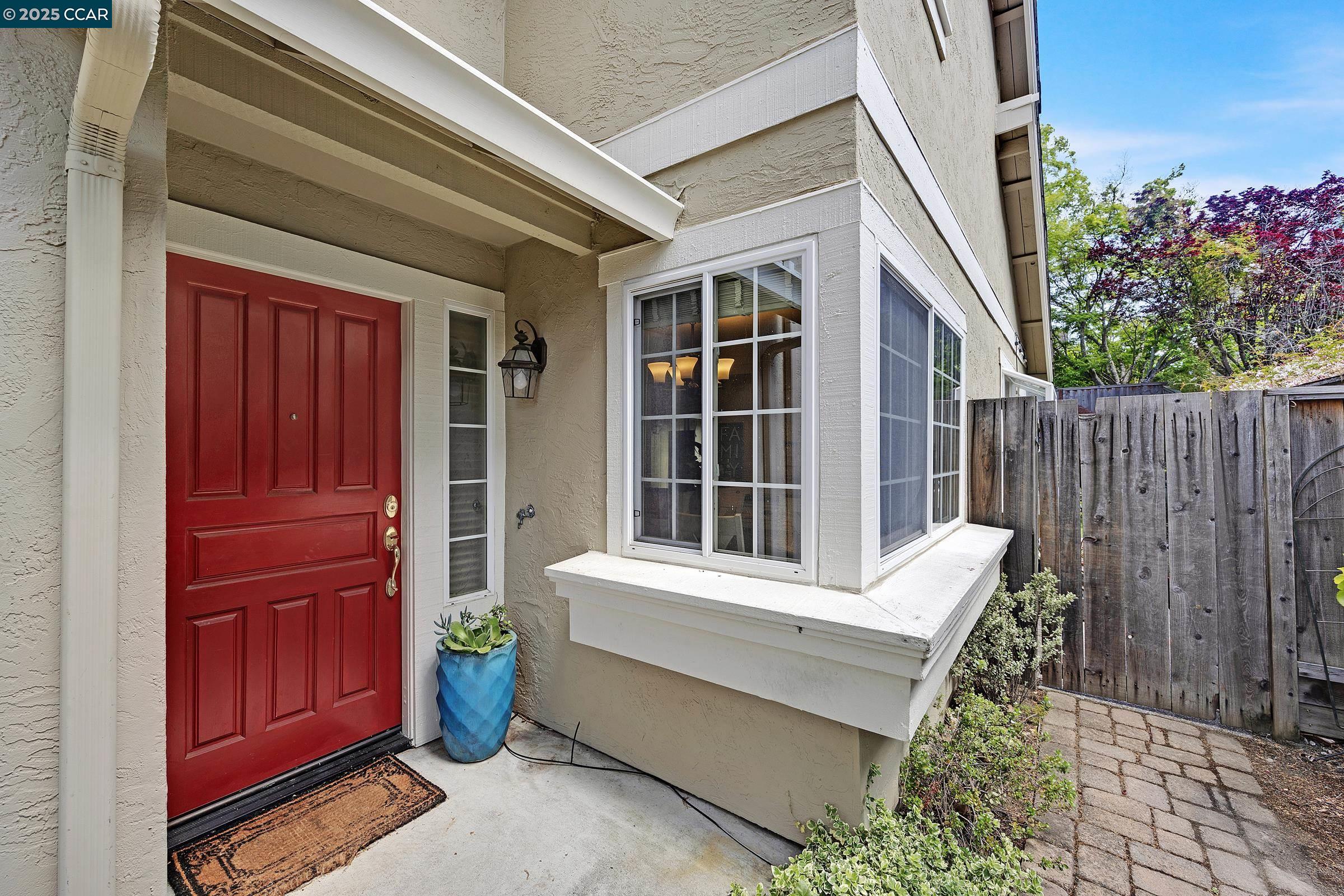 Detail Gallery Image 6 of 36 For 60 Rainbow Cir, Danville,  CA 94506 - 4 Beds | 3 Baths