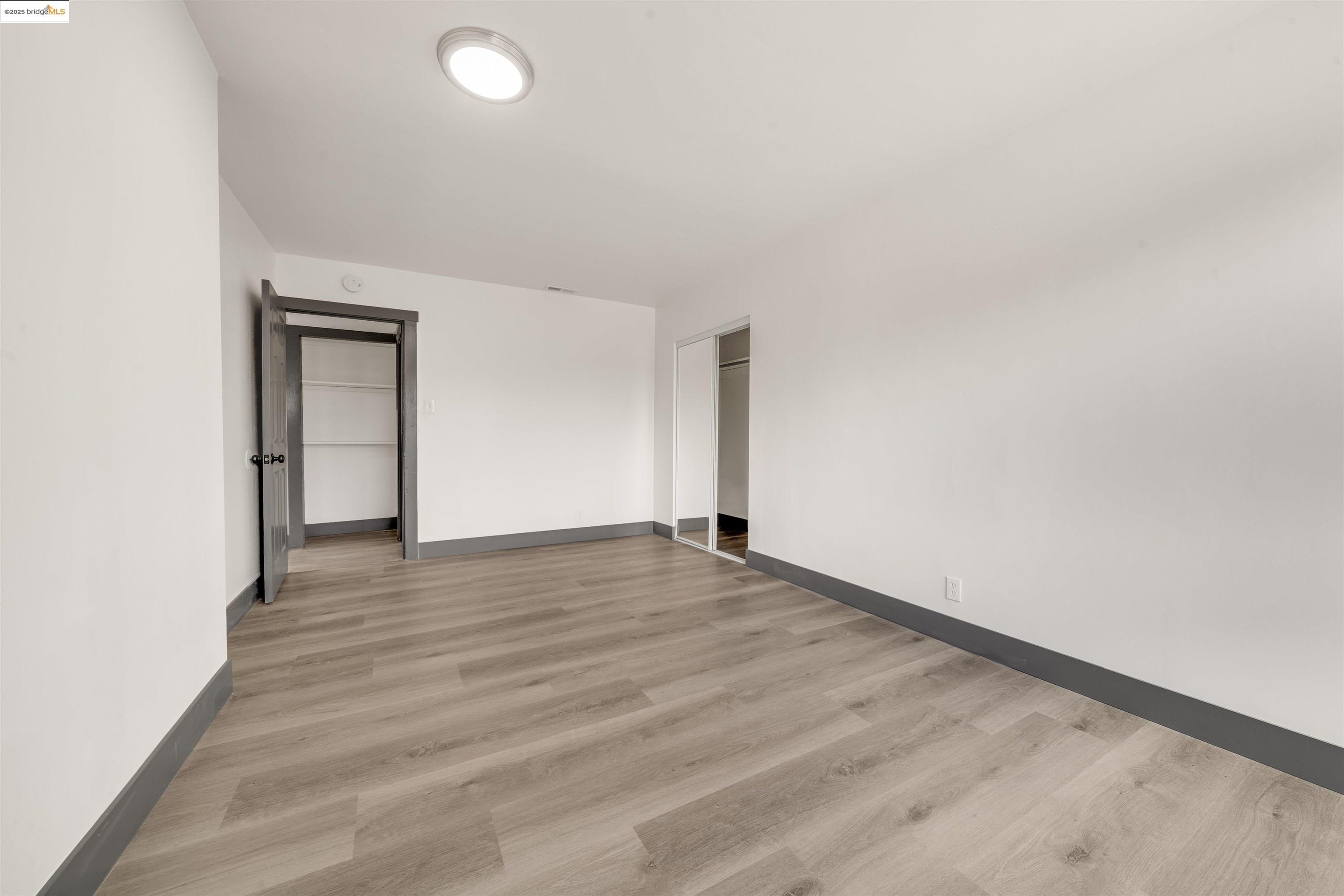 Detail Gallery Image 14 of 22 For 1604 57th Ave, Oakland,  CA 94621 - 2 Beds | 1 Baths