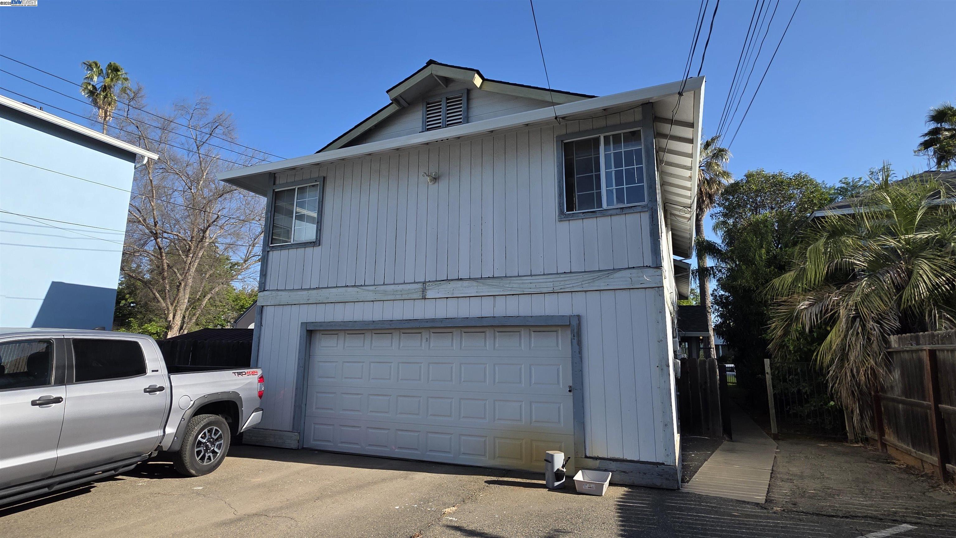 Detail Gallery Image 2 of 10 For 3208 2nd Ave, Sacramento,  CA 95817 - – Beds | – Baths