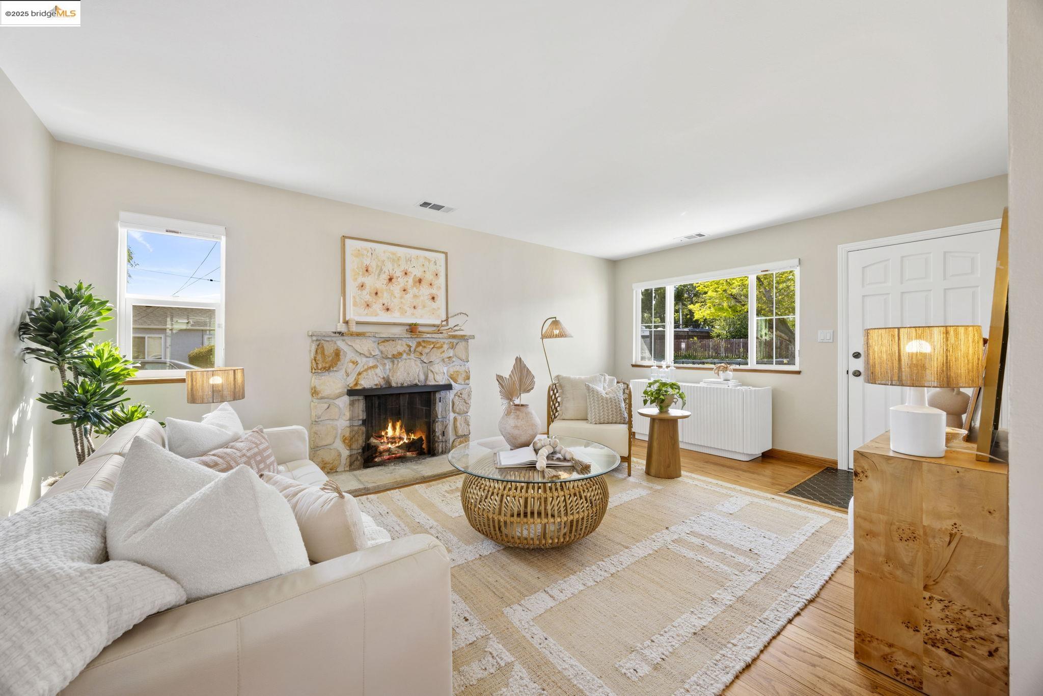 property-img