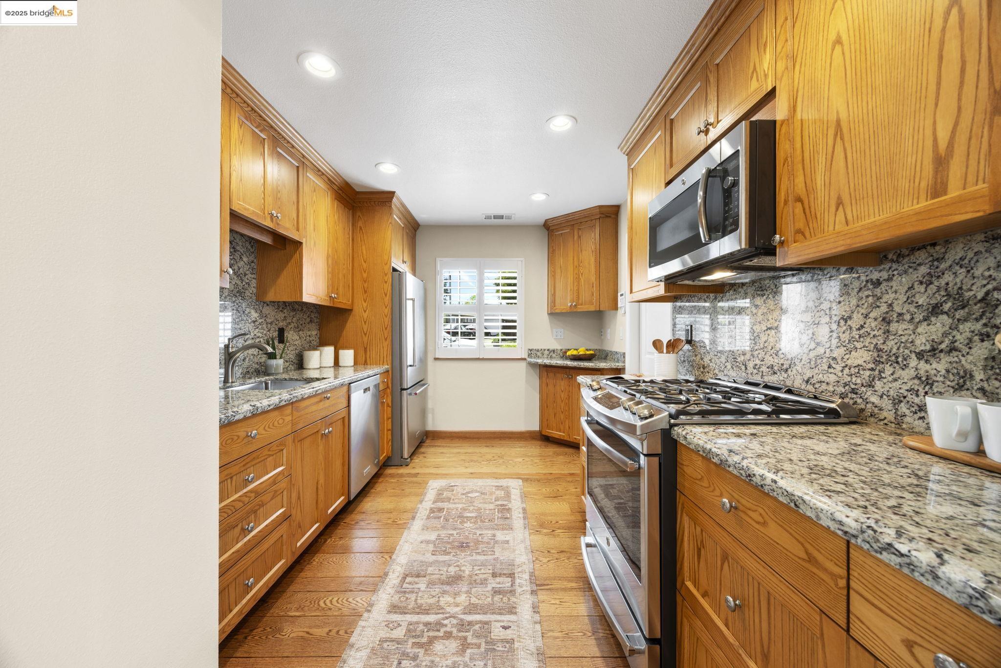 property-img