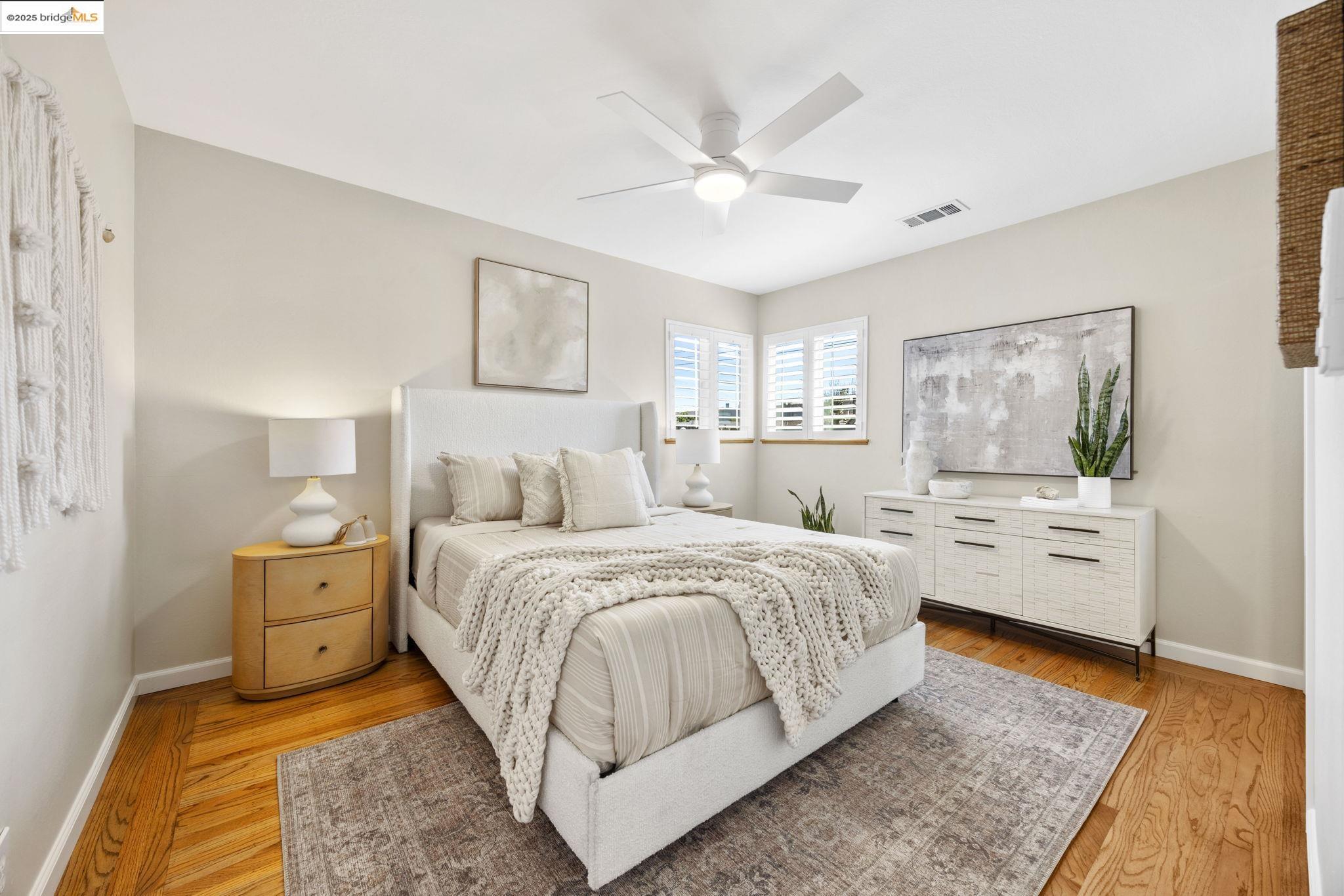 property-img