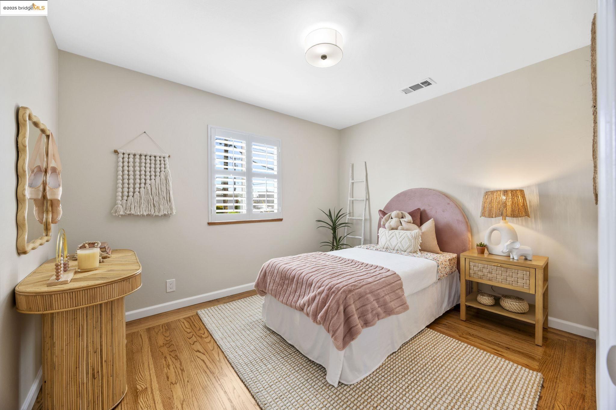 property-img