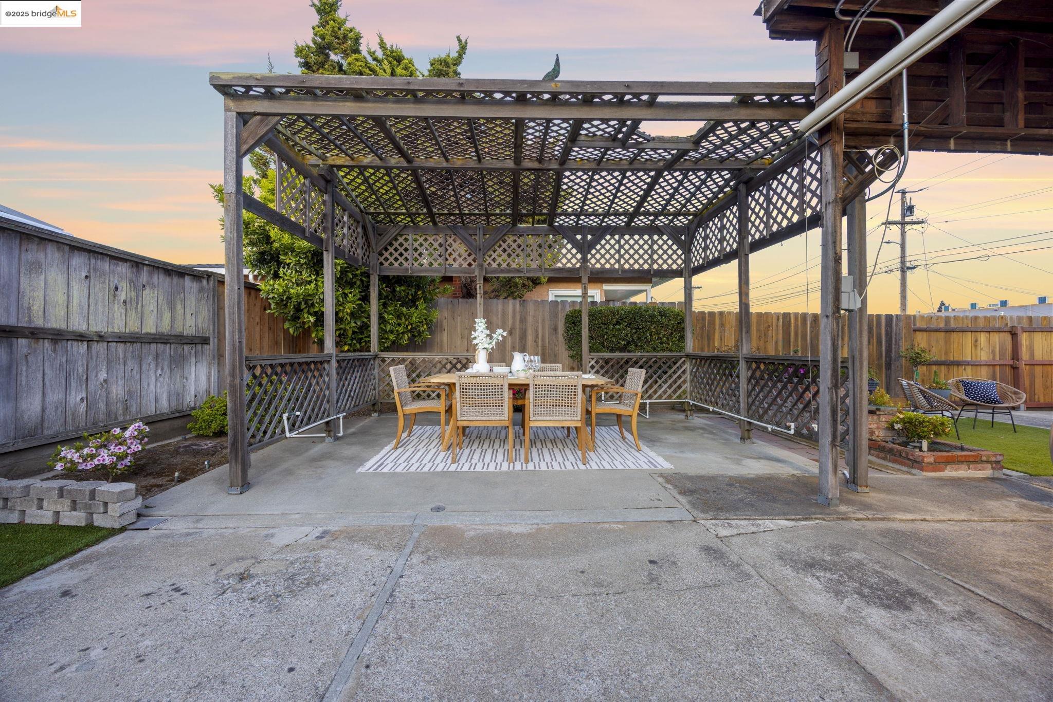 property-img
