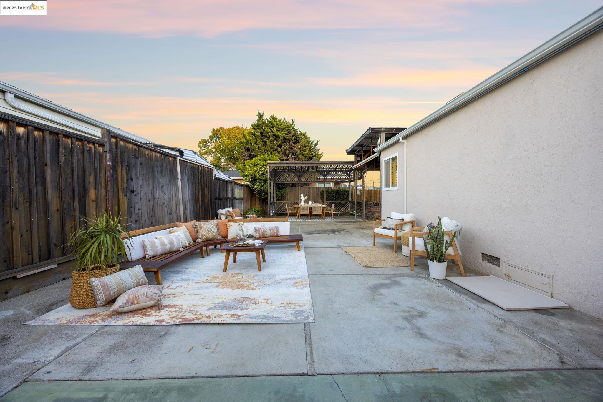 property-img