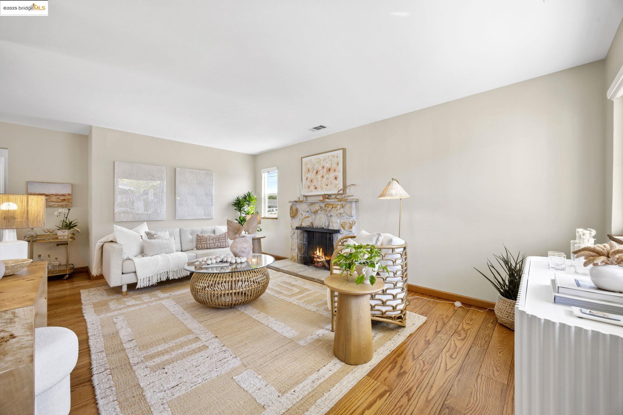 property-img