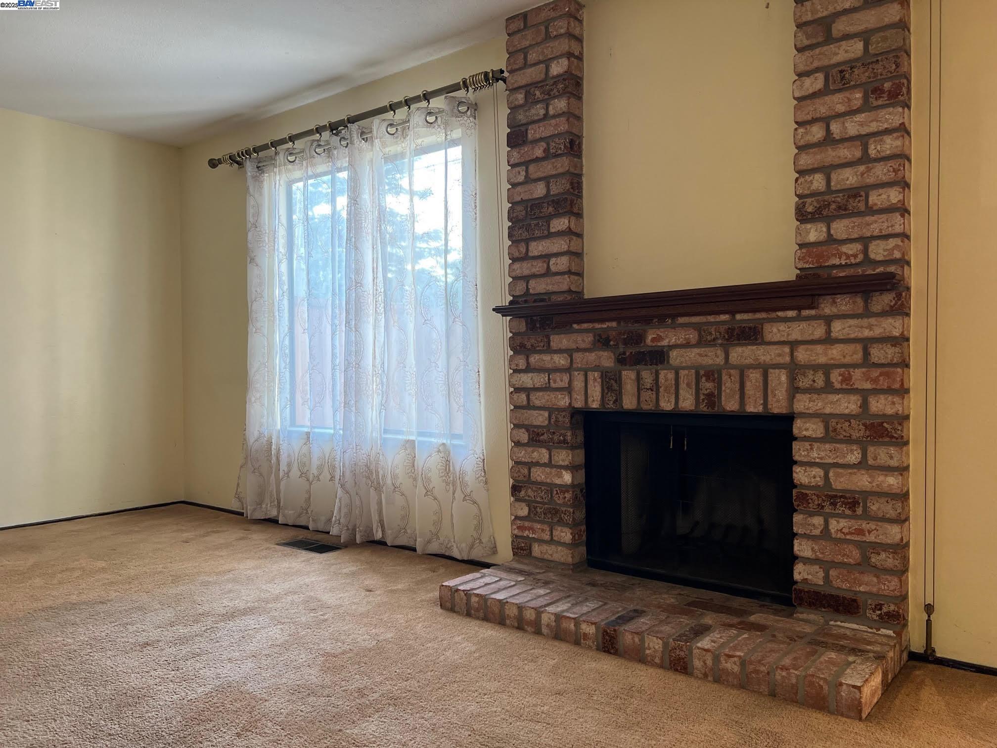 Photo #5: 41092502 Listing 