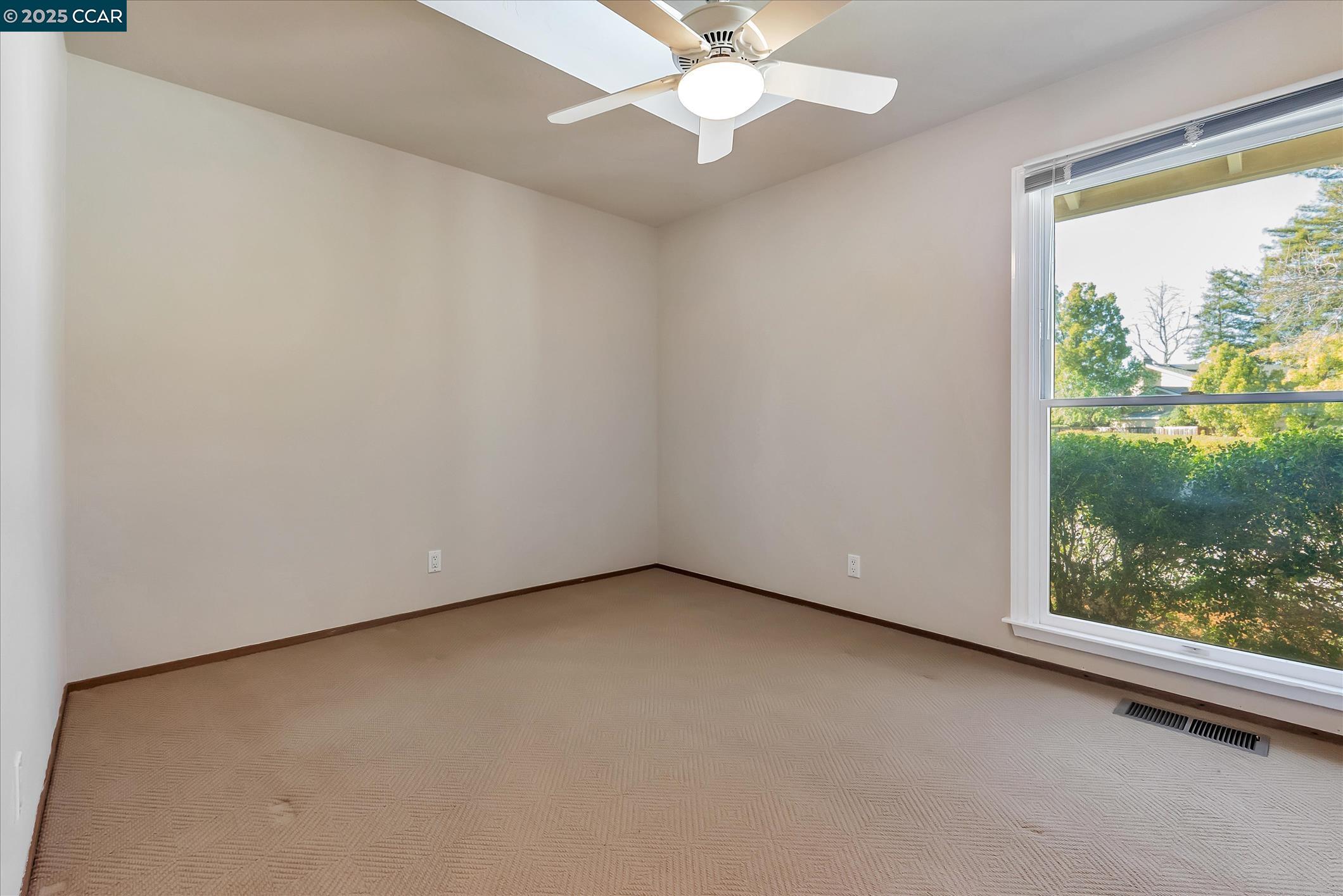 Detail Gallery Image 22 of 33 For 2626 Lariat Ln, Walnut Creek,  CA 94596 - 4 Beds | 2 Baths