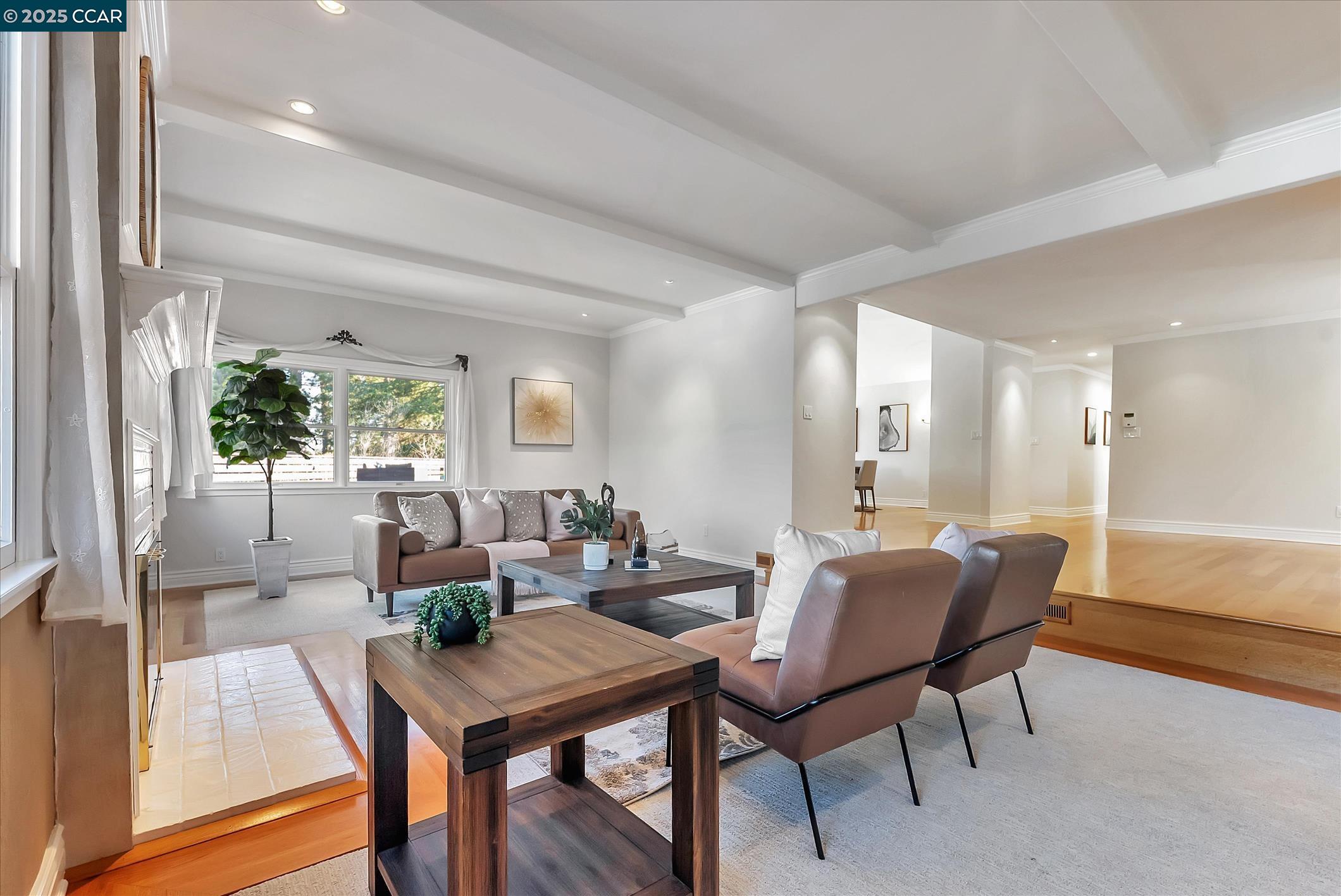 Detail Gallery Image 8 of 33 For 2626 Lariat Ln, Walnut Creek,  CA 94596 - 4 Beds | 2 Baths