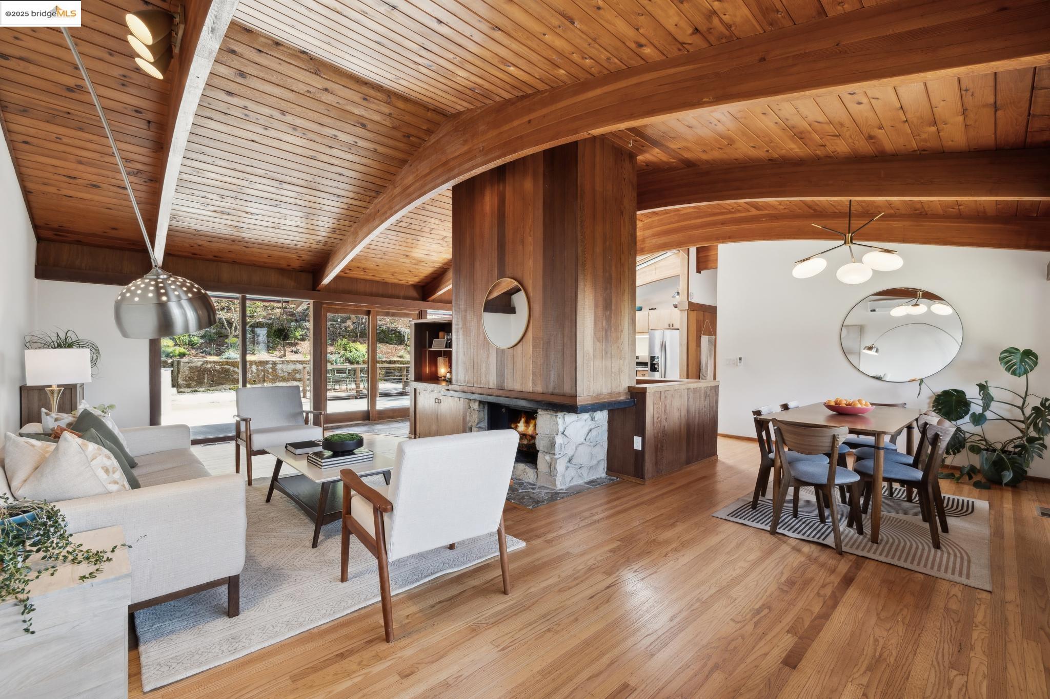 Detail Gallery Image 1 of 1 For 1433 Grizzly Peak Blvd., Berkeley,  CA 94708 - 4 Beds | 4 Baths