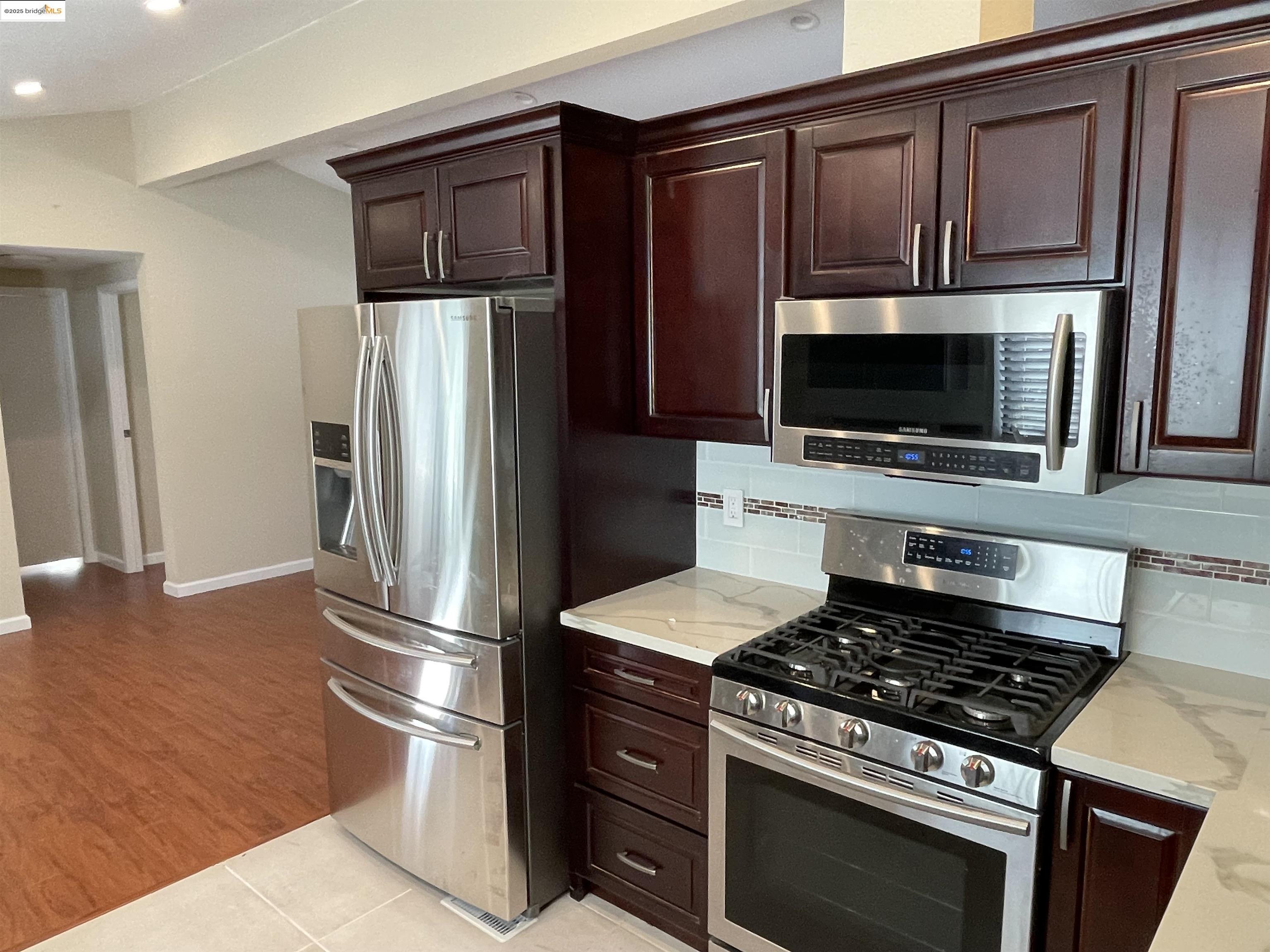 Detail Gallery Image 1 of 12 For 22493 Prospect Heights, Groveland,  CA 95321 - 3 Beds | 2 Baths